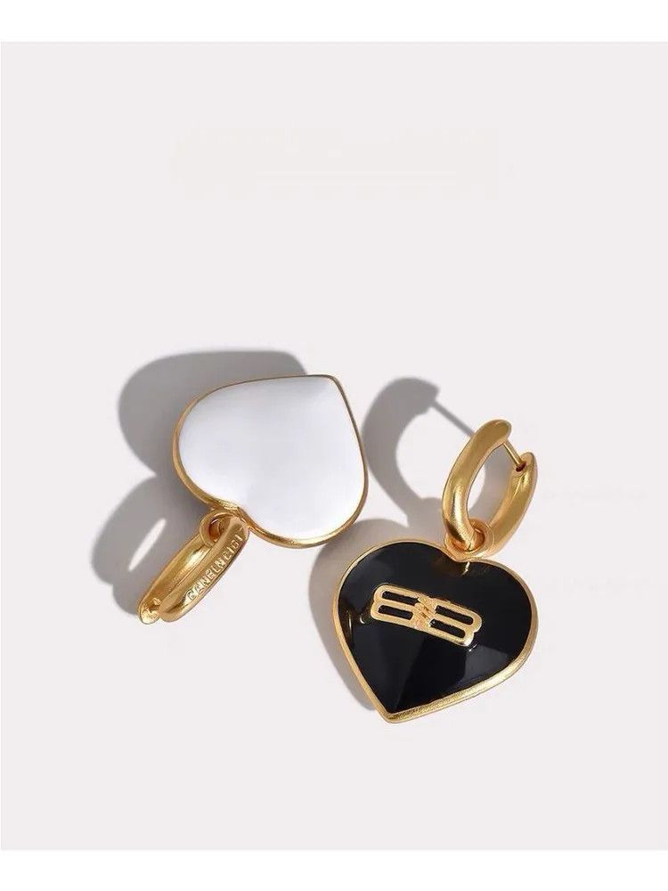 Balenciaga o1mt1gz1224 Size: OS / BB Icon Heart Earrings in Black/Gold Size ONE SIZE - 3 Thumbnail