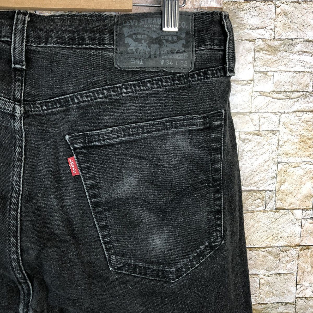 Levi's 541 Levis Black Denim jeans Pants #7567 Size US 33 - 17 Thumbnail