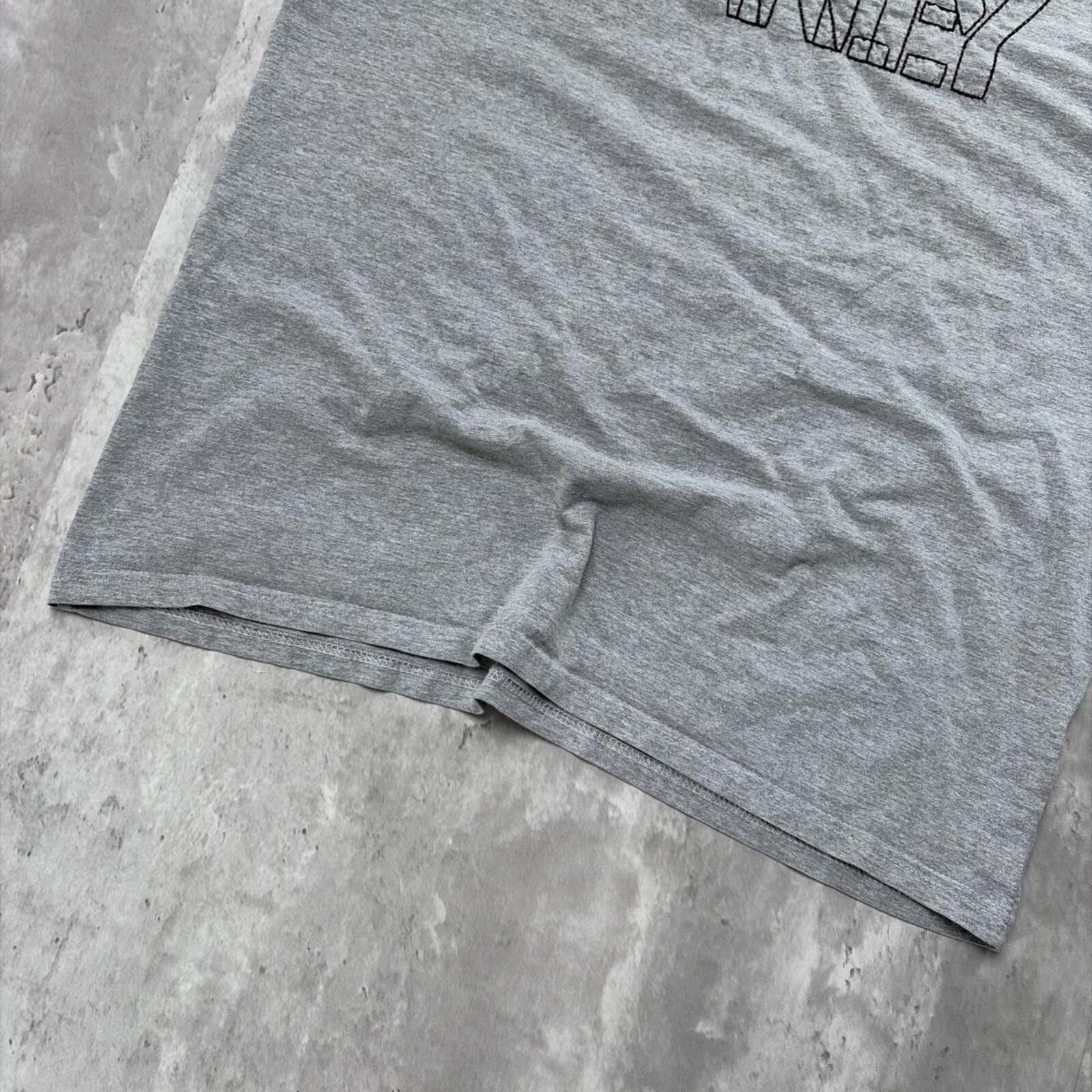 Oakley Y2K Grey Oakley Embroidered Logo Skater T-Shirt Size US L / EU 52-54 / 3 - 4 Thumbnail