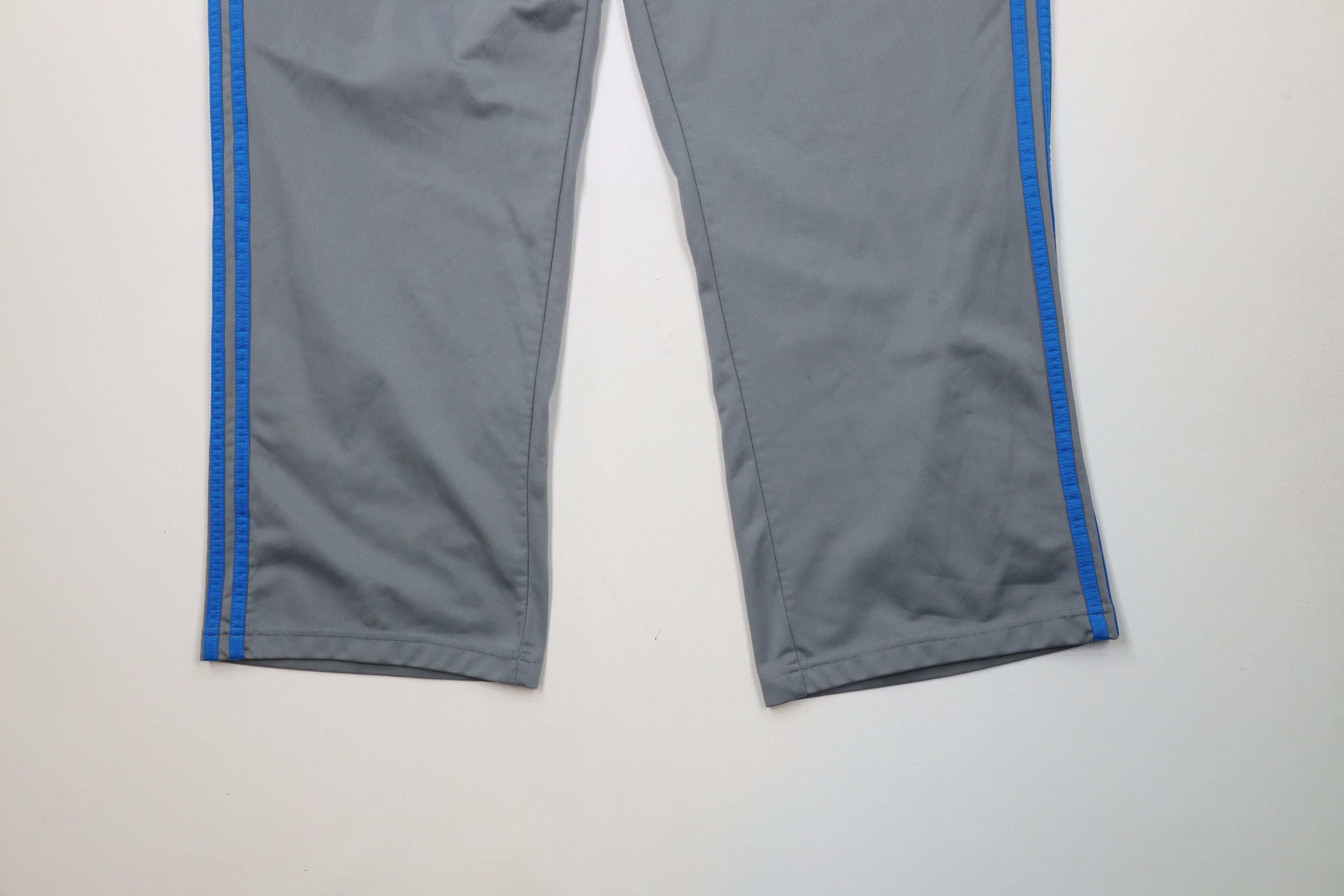 Adidas × Vintage Vintage Y2K Adidas Striped Wide Leg Sweatpants Pants Gray Size US 36 / EU 52 - 4 Thumbnail