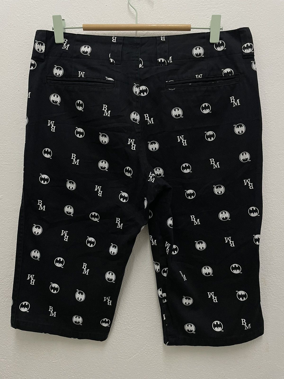 DC Comics × Japanese Brand × semanticdesign Rare💥Semantic Design X DC Comics Batman Short Pant Fullprint Size US 32 / EU 48 - 8 Thumbnail