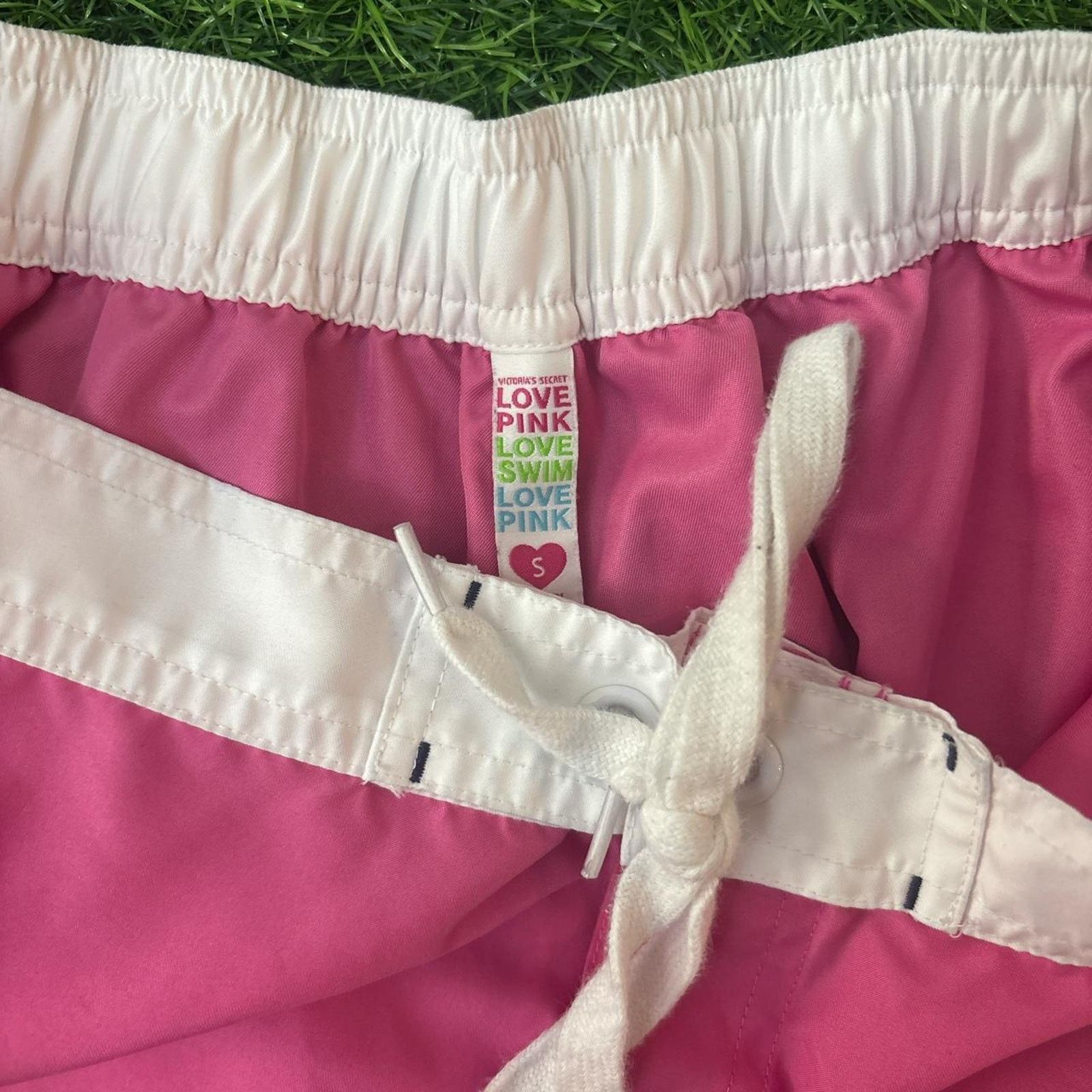 Victoria's Secret Women's Vintage/Y2K Love Pink Love Athletic/Swim Shorts Size 27" / US 4 / IT 40 - 4 Thumbnail