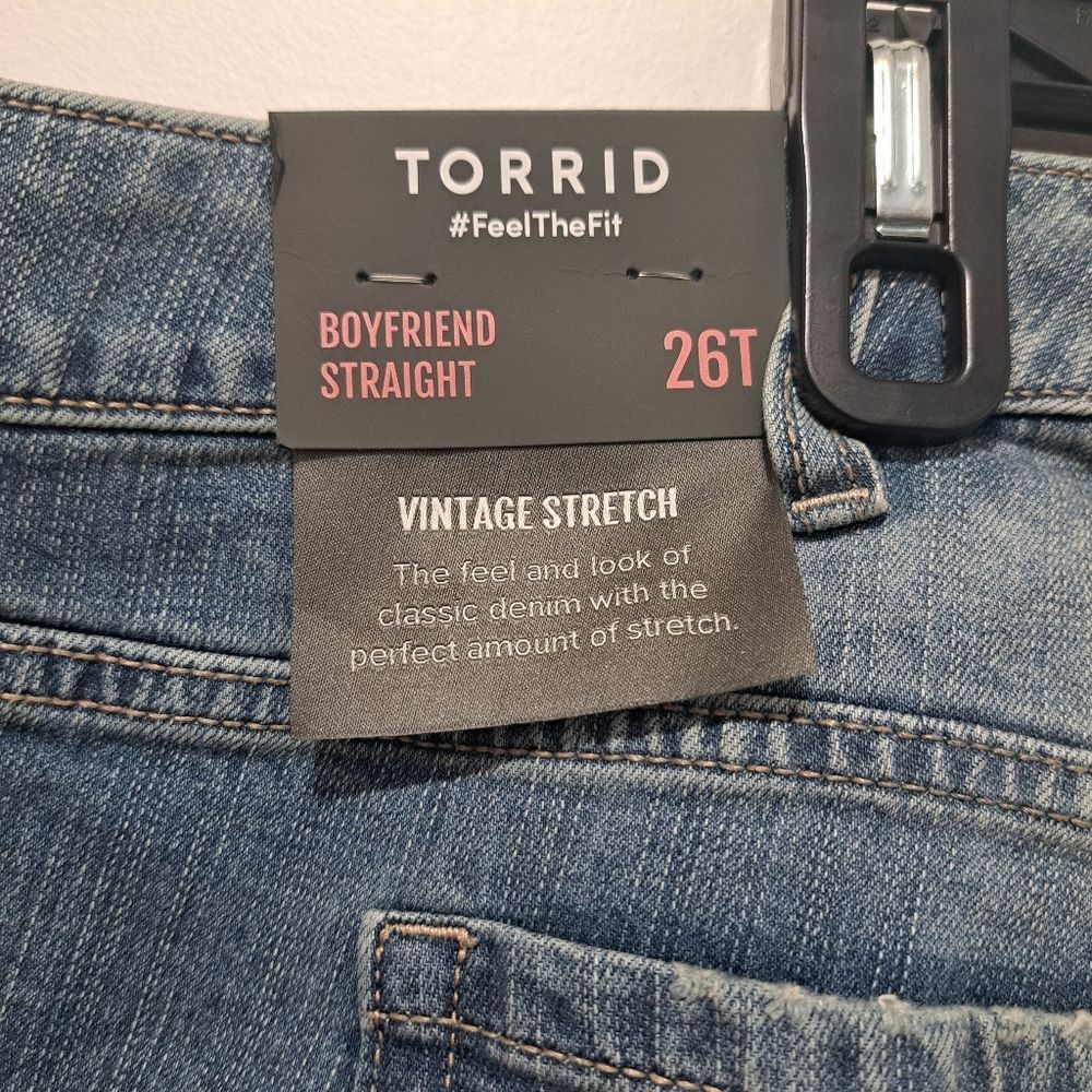 Other Torrid Boyfriend Straight Vintage Stretch Distressed Mid Rise Jean Size 26 Tall Size 24" / US 00 / IT 34 - 8 Thumbnail