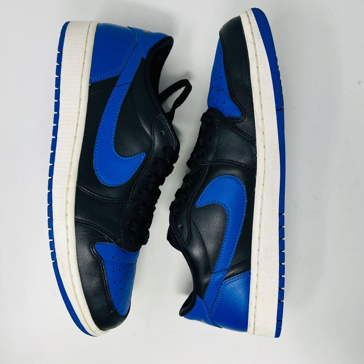 Jordan Brand Jordan 1 Royal Low (2015) Size US 11 / EU 44 - 3 Thumbnail