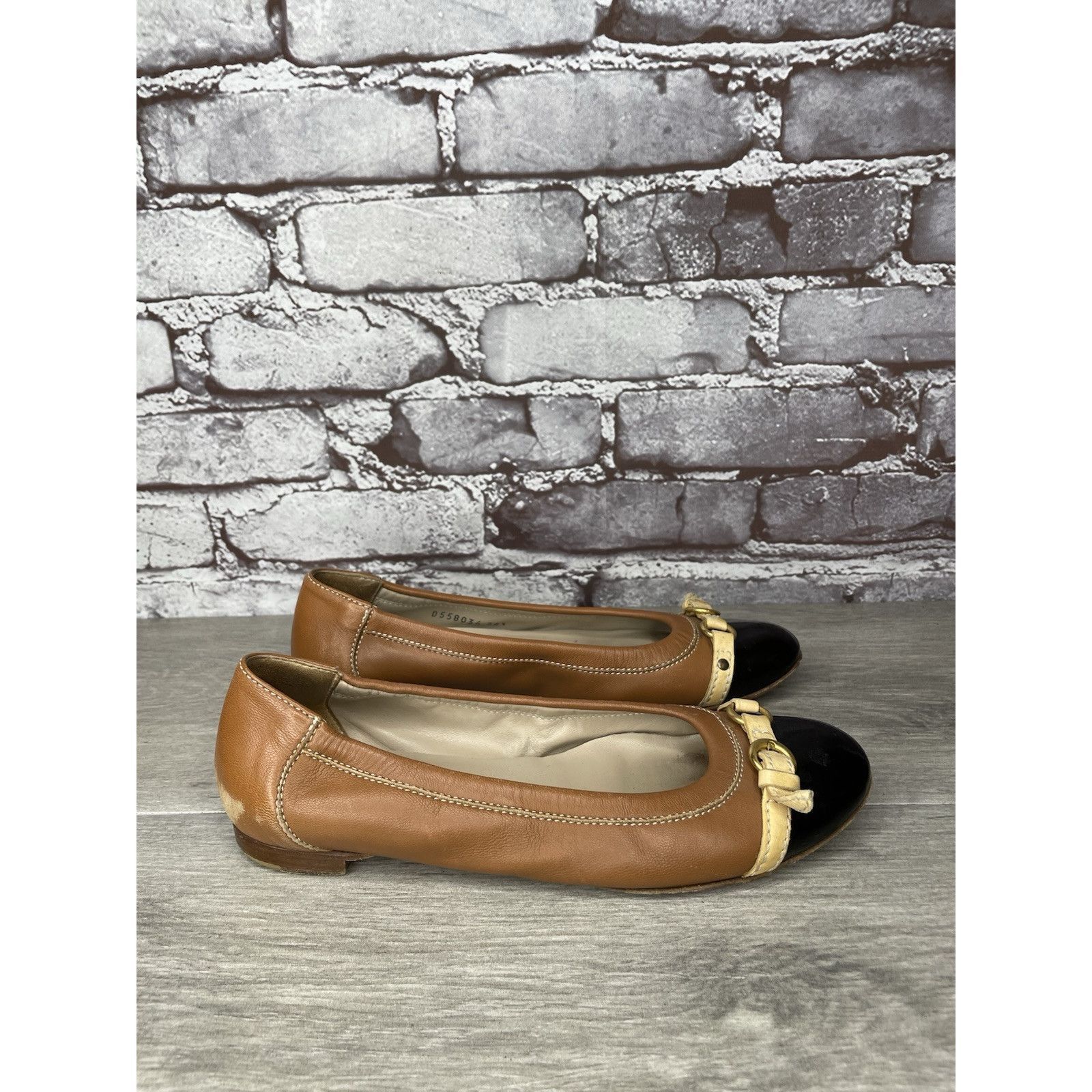 AGLINI AGL SPECTATOR Brown Leather Black Patent Cap Toe Ballet Flat Size US 6 / IT 36 - 4 Thumbnail