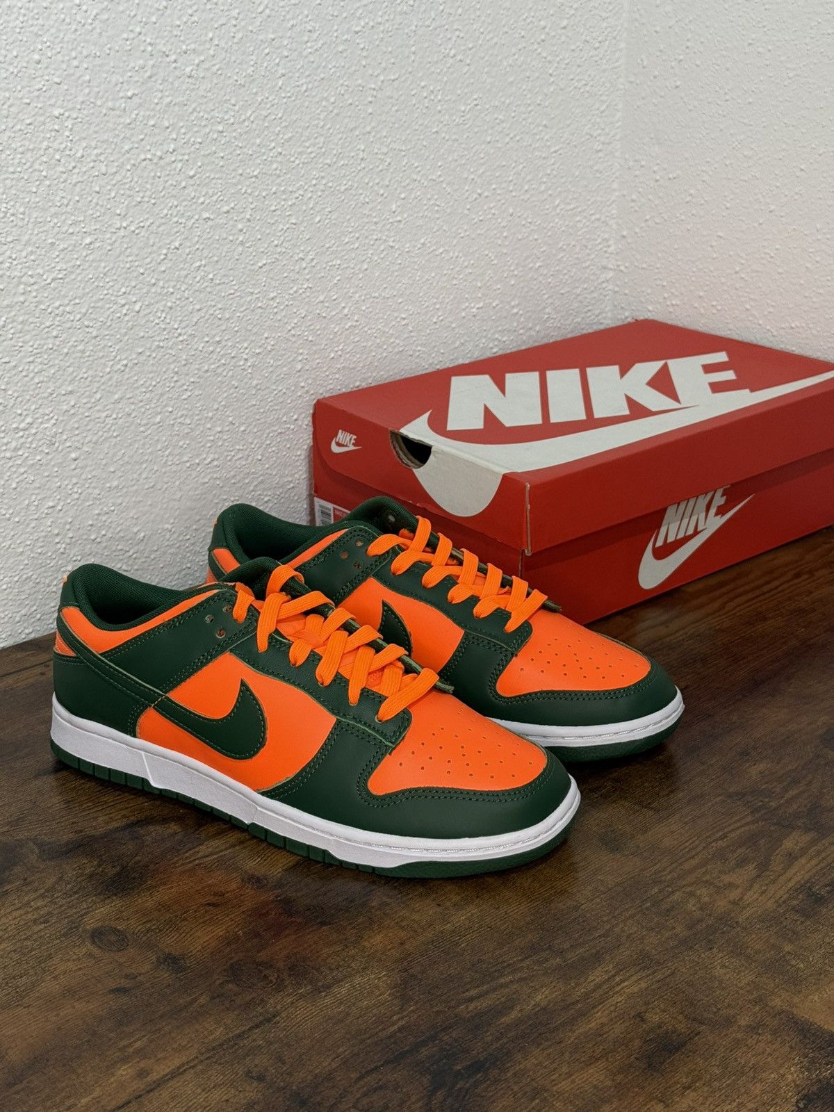 Nike Nike Dunk Low Miami Hurricanes size 9 Size US 9 / EU 42 - 1 Thumbnail