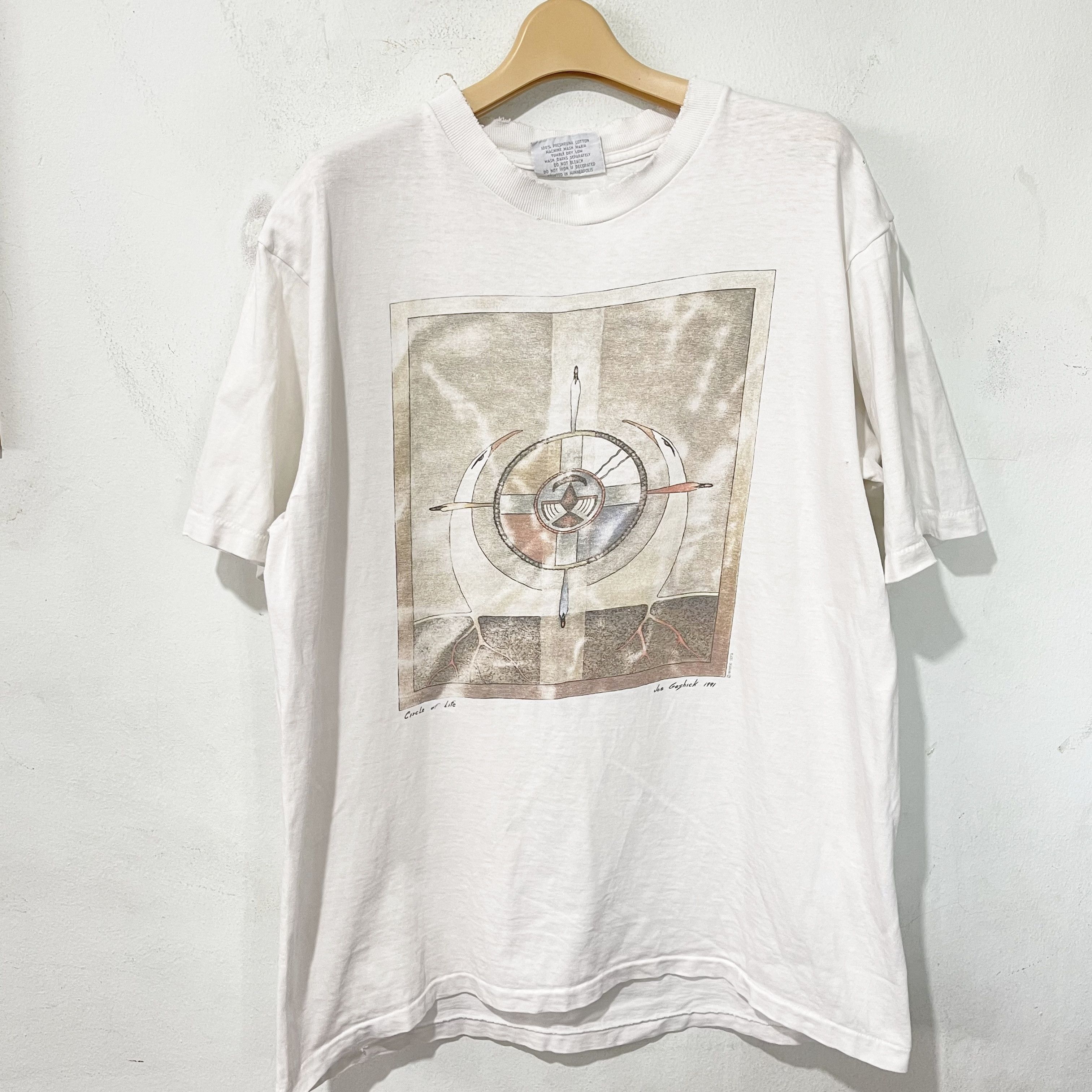 Vintage Vintage 90s Joe Geshick Circle of Life T-shirt Size US L / EU 52-54 / 3 - 1 Thumbnail