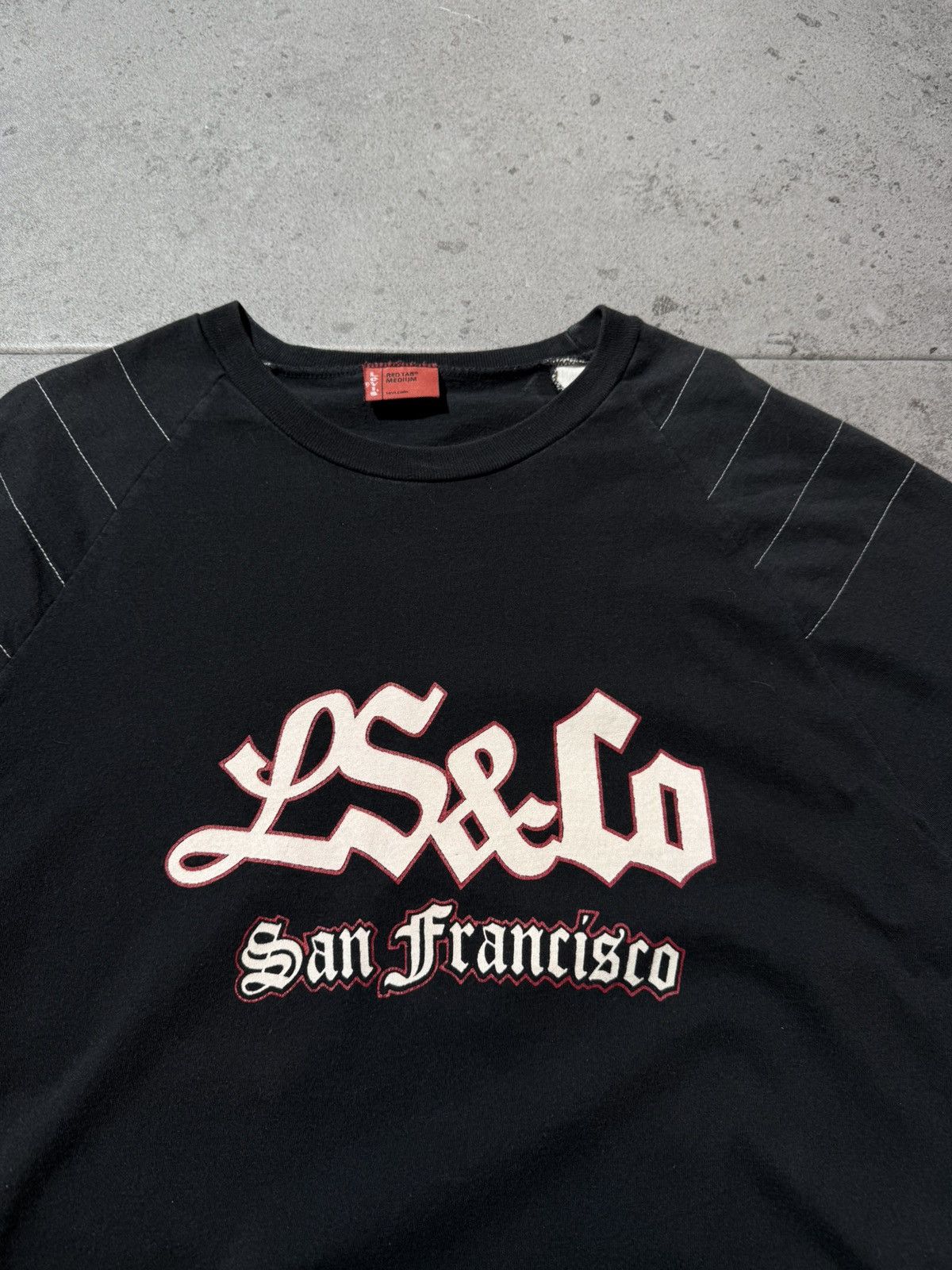 Levi's × Levi's Vintage Clothing × Vintage Vintage 90's LEVI'S Red Tab San Francisco logo Black T Shirt Size US M / EU 48-50 / 2 - 4 Thumbnail