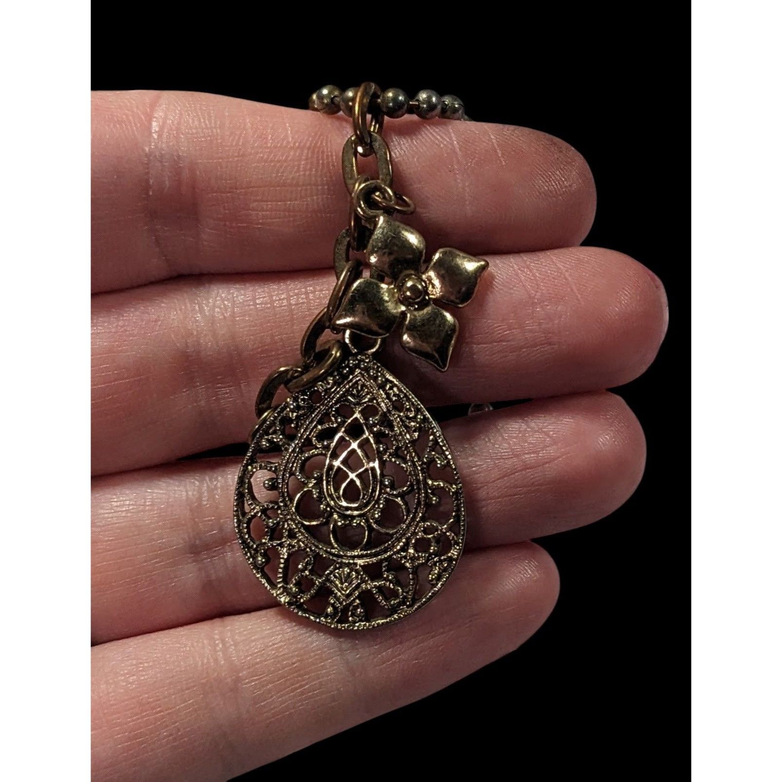 Other Bohemian Floral Gold Tone Charm Cluster Pendant Necklace Size ONE SIZE - 7 Thumbnail
