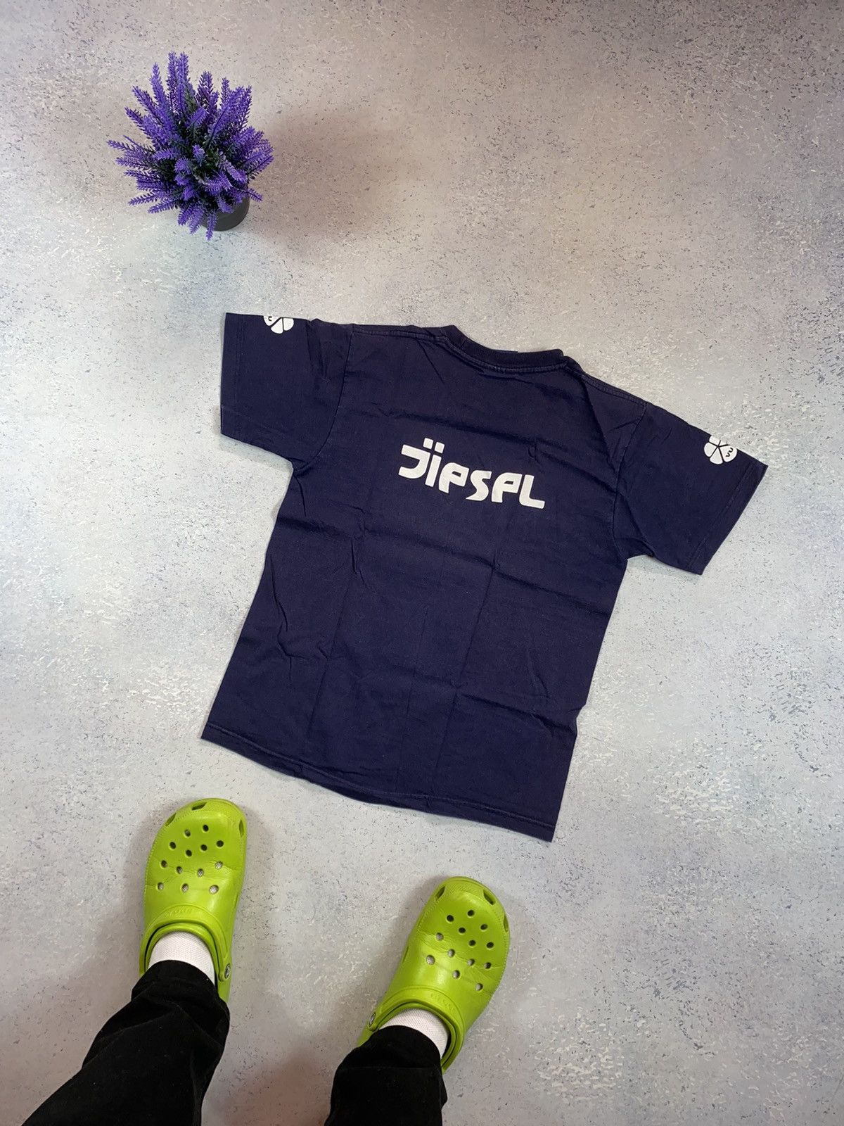 Diesel × Japanese Brand × Vintage Vintage Diesel Men’s Blue T-shirt With Big Centre Logo Size US S / EU 44-46 / 1 - 10 Thumbnail
