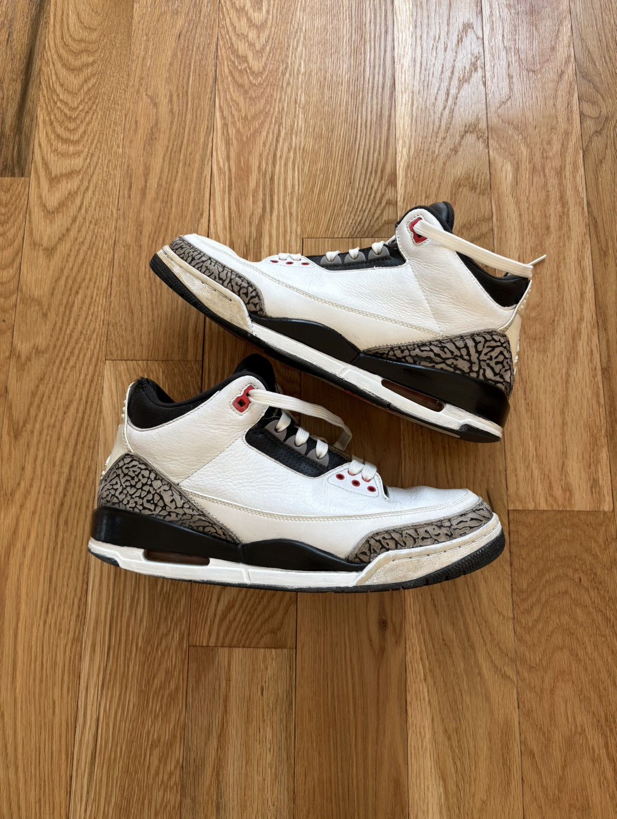 Jordan Brand Size 10 - Air Jordan 3 Retro Infrared 23 2014 - Restoration Size US 10 / EU 43 - 1 Thumbnail