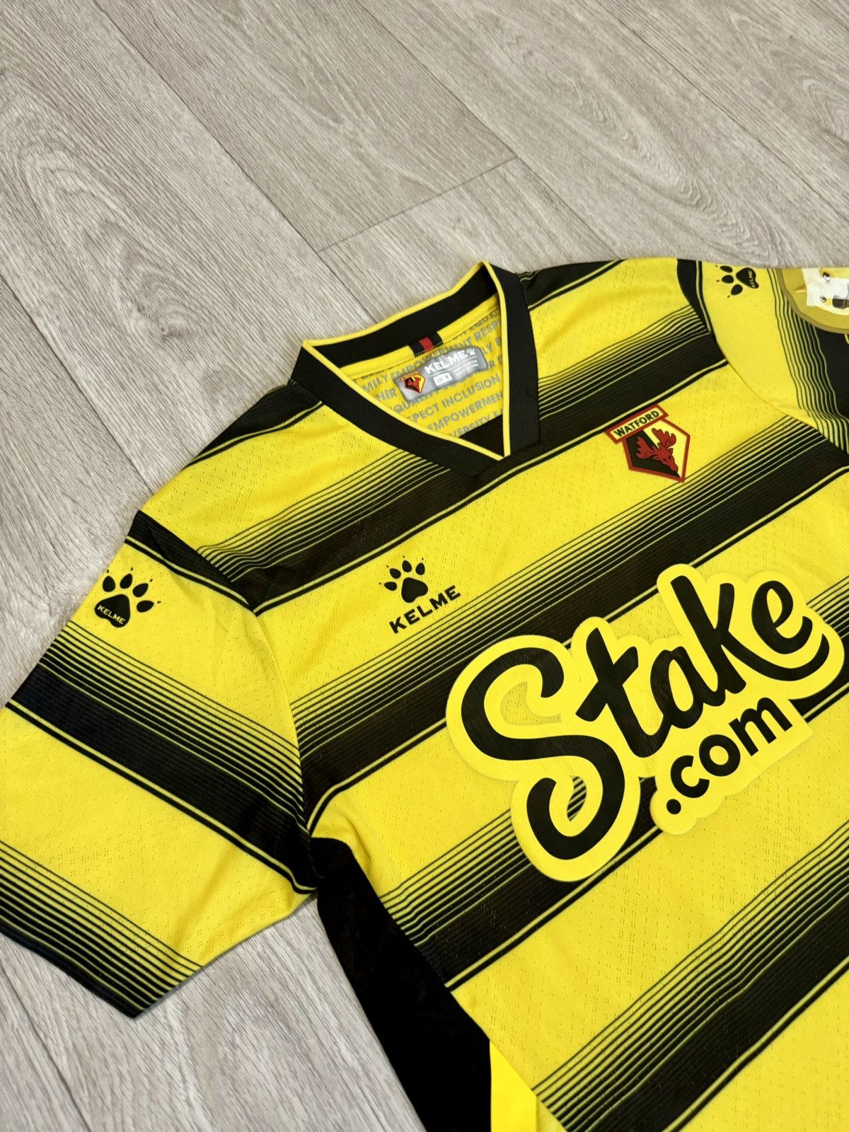 Other 🔷Watford FC 2021/22 Dennis #25 Soccer jersey🔷 Size US M / EU 48-50 / 2 - 3 Thumbnail