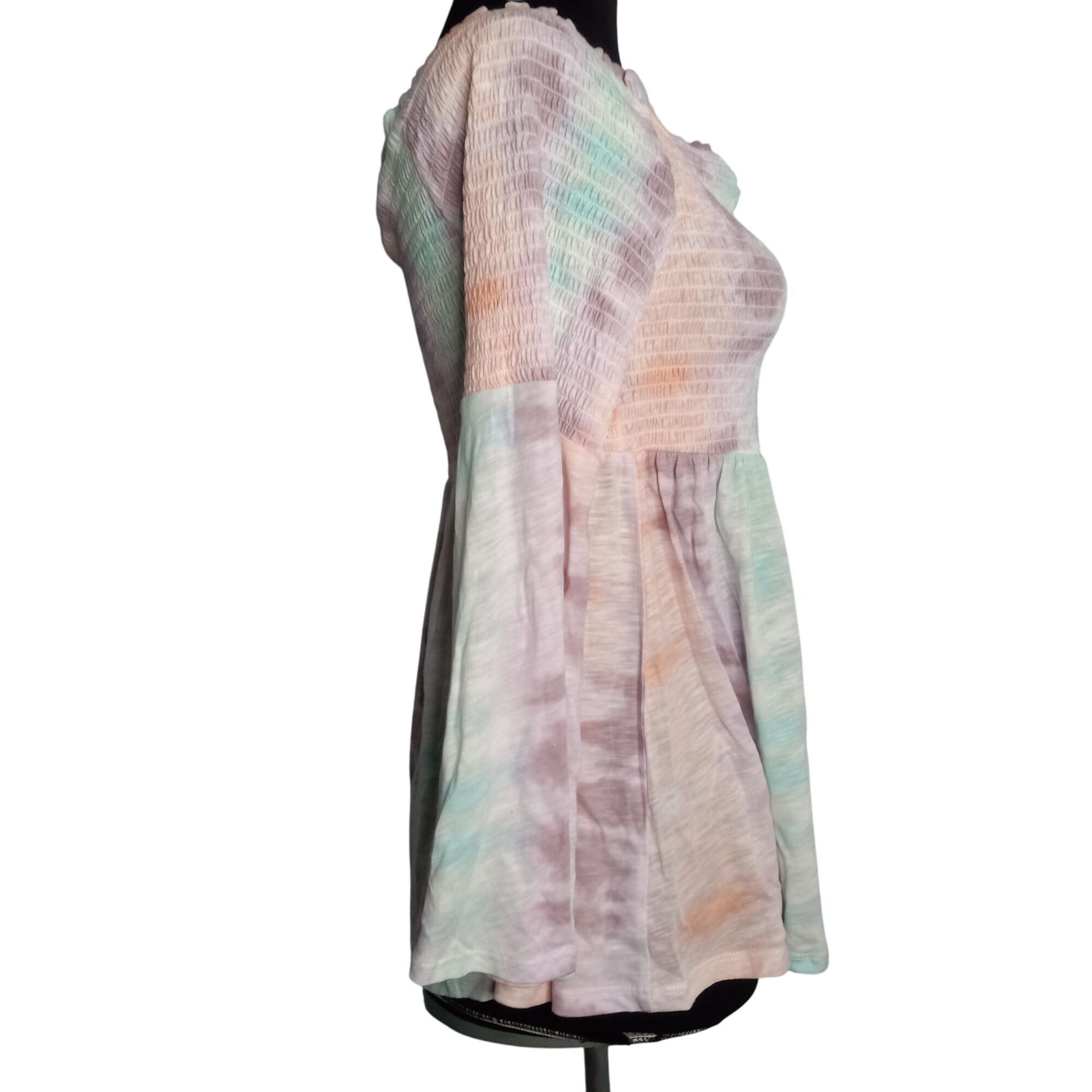 Torrid Torrid Size 0 L 12 Top Baby Doll Off Shoulder Tie Dye Smocke Size L / US 10 / IT 46 - 5 Thumbnail