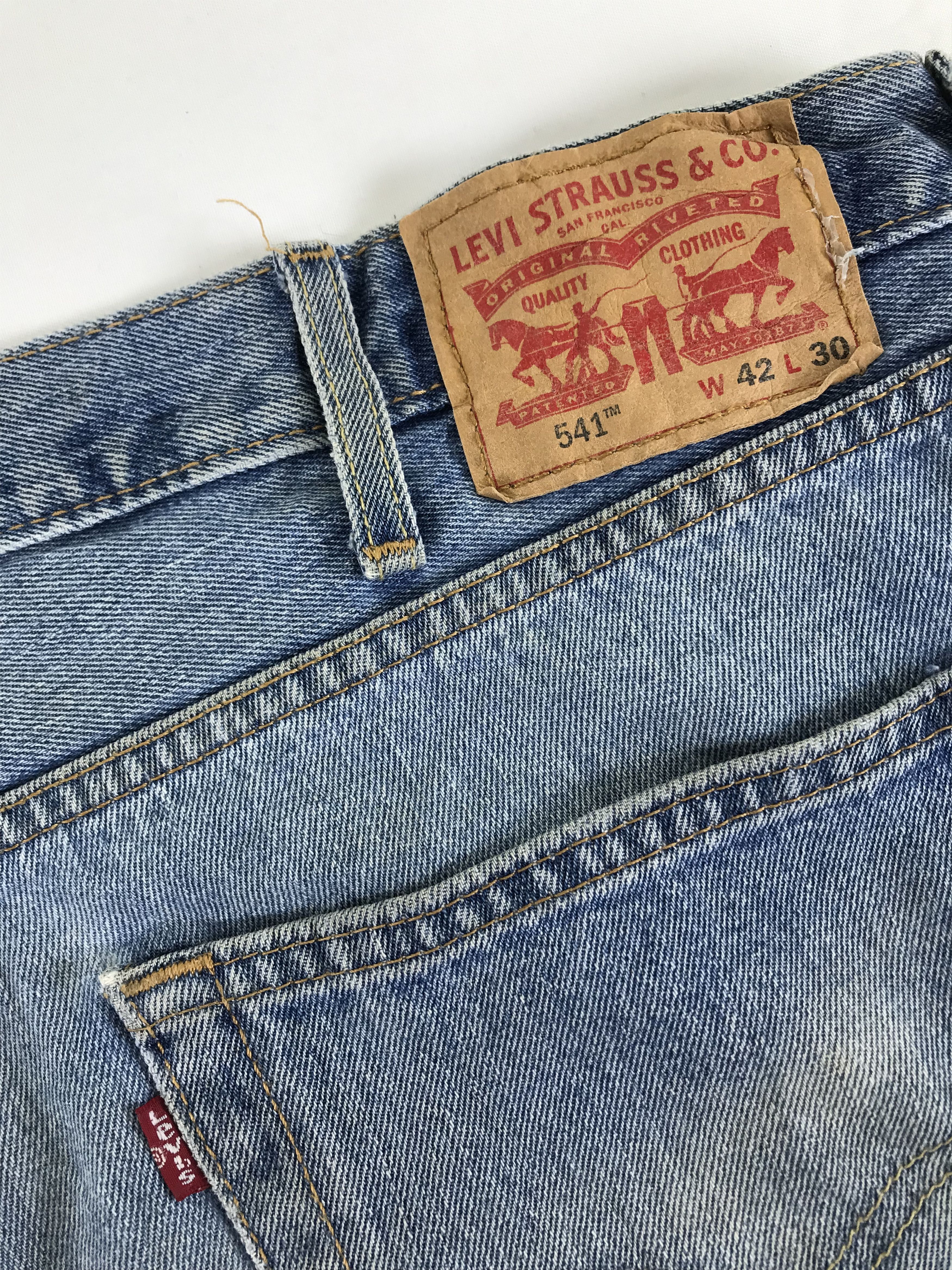 Levi's Vintage Levi's 541 Athletic Fit Jeans Size US 42 / EU 58 - 14 Thumbnail