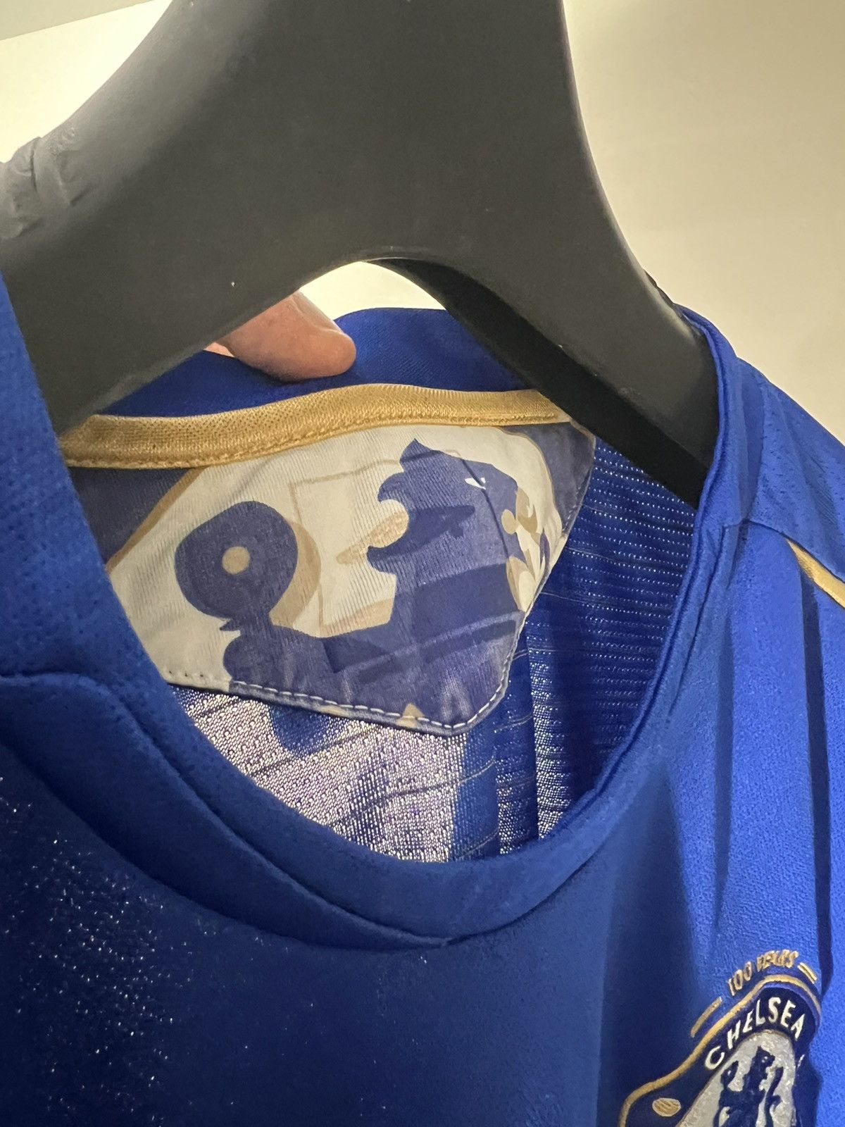 Umbro × Vintage VERY RARE UMBRO FC CHELSEA LONDON ENGLAND SOCCER JERSEY Y2K Size US XL / EU 56 / 4 - 6 Thumbnail