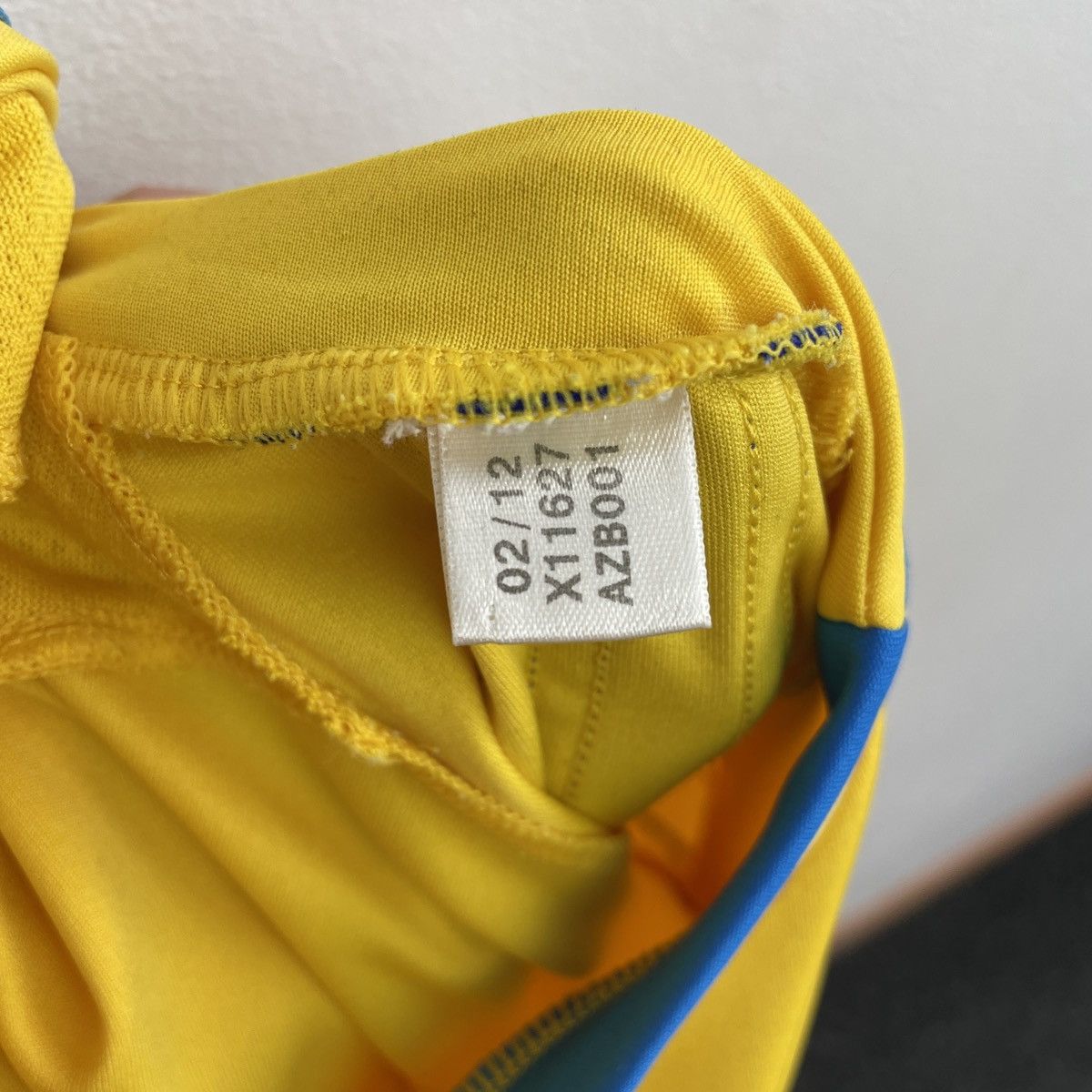 Adidas Ukraine National Team Home Soccer Jersey Shirt Euro 2012 Size US L / EU 52-54 / 3 - 12 Thumbnail