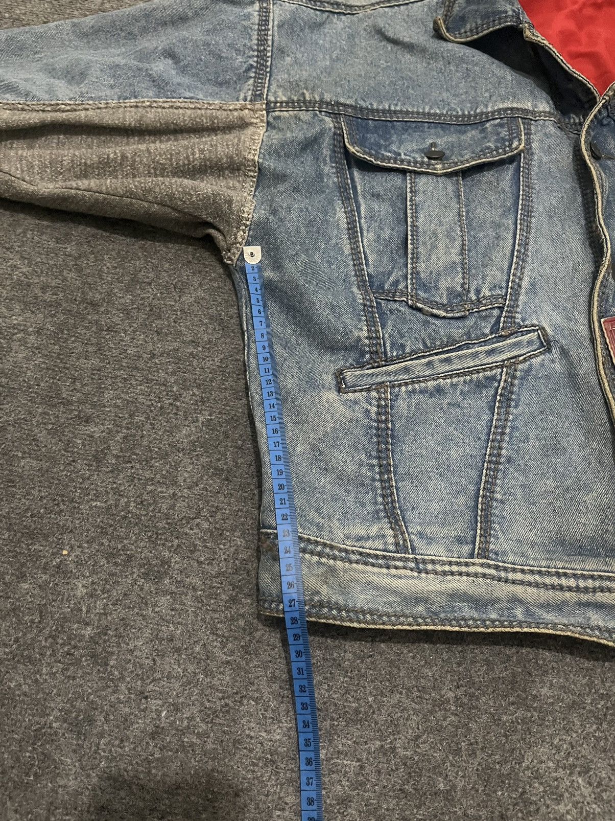 5351 POUR LES HOMMES Two-Tone Indigo Denim Jacket Gray Sleeve Panels & Red Lining Size US L / EU 52-54 / 3 - 19 Thumbnail