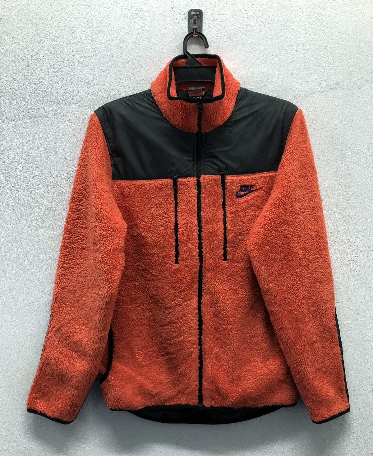 Nike Nike Track & Field Orange Sherpa Fleece Jacket Size US M / EU 48-50 / 2 - 1 Thumbnail