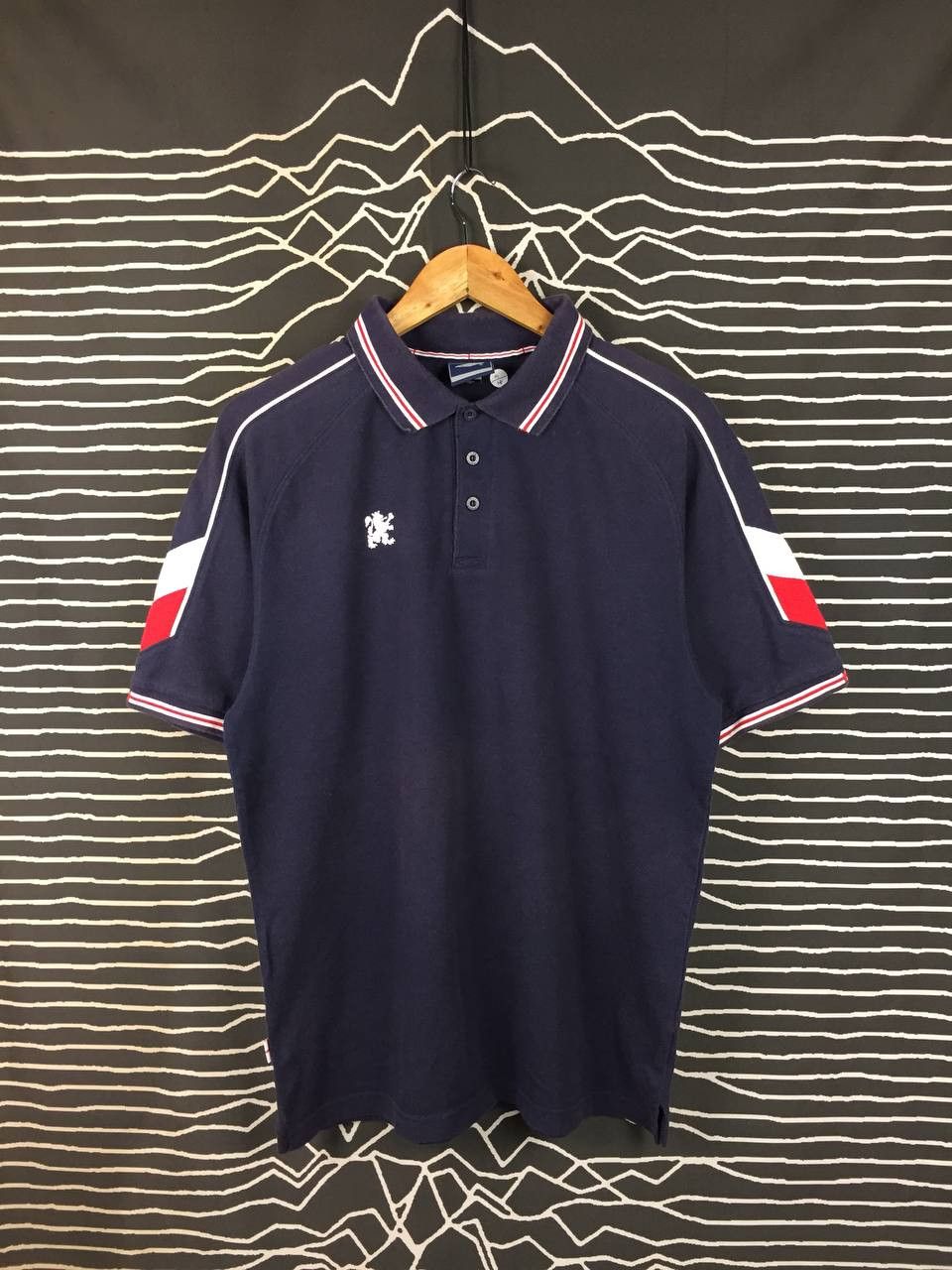 Umbro Umbro Japan x R.Newbold Lion Crest Polo Shirt Size L Size US L / EU 52-54 / 3 - 2 Thumbnail