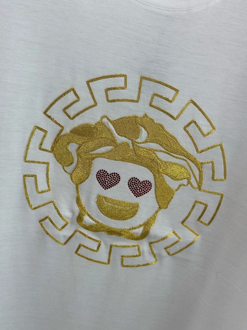 Versace Versace White figure embroidered short-sleeved T-shirt Size XXL / US 16-18 / IT 52-54 - 5 Thumbnail