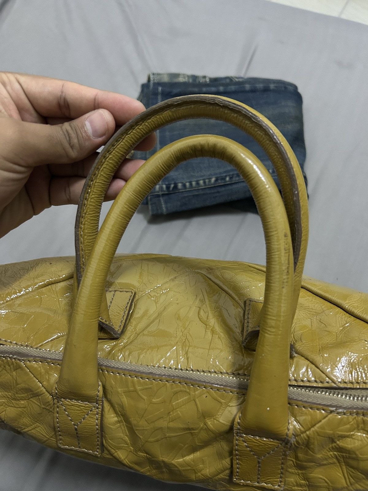 Yves Saint Laurent Yves Saint Laurent Leather Handbag Size ONE SIZE - 6 Thumbnail