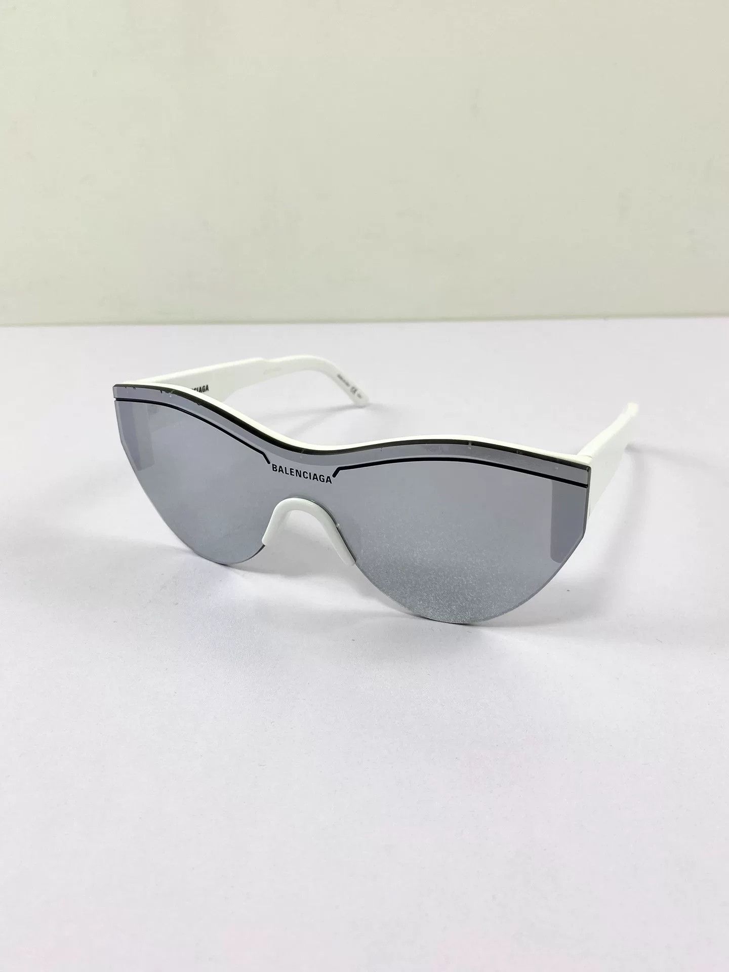 Balenciaga Balenciaga Irregular Mirror Sunglasses Size ONE SIZE - 1 Thumbnail