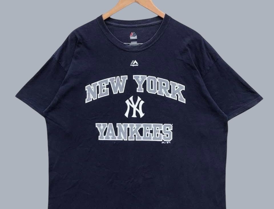 Majestic RARE🔥 New York Yankees Size US XL / EU 56 / 4 - 2 Thumbnail