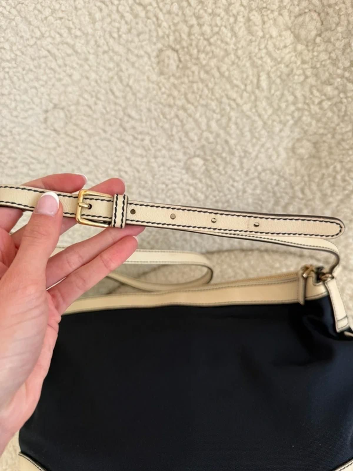 Gucci Gucci Script Logo Shoulder / Crossbody Bag Size ONE SIZE - 6 Thumbnail