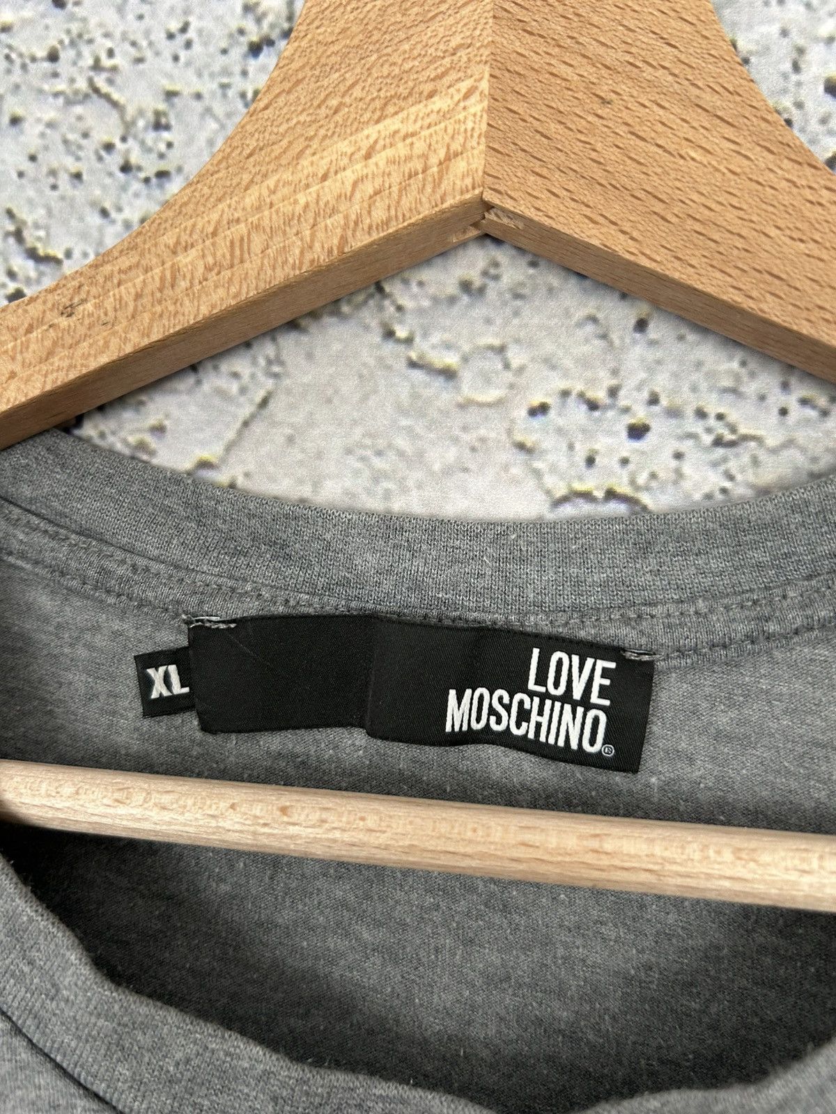 Moschino Vintage Still in Love Moschino Graphic Designer Tee Rare Size US XL / EU 56 / 4 - 4 Thumbnail
