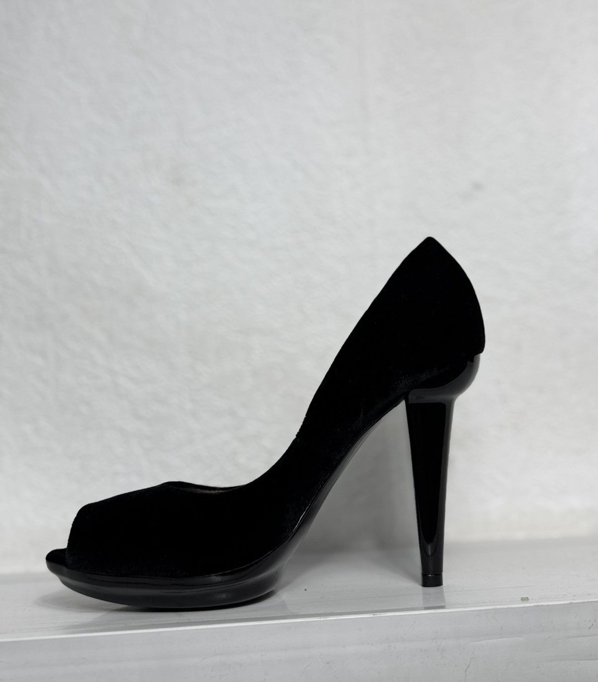 Bottega Veneta Bottega Veneta Women's Velvet Suede Peep Toe Pumps Size US 9 / IT 39 - 3 Thumbnail
