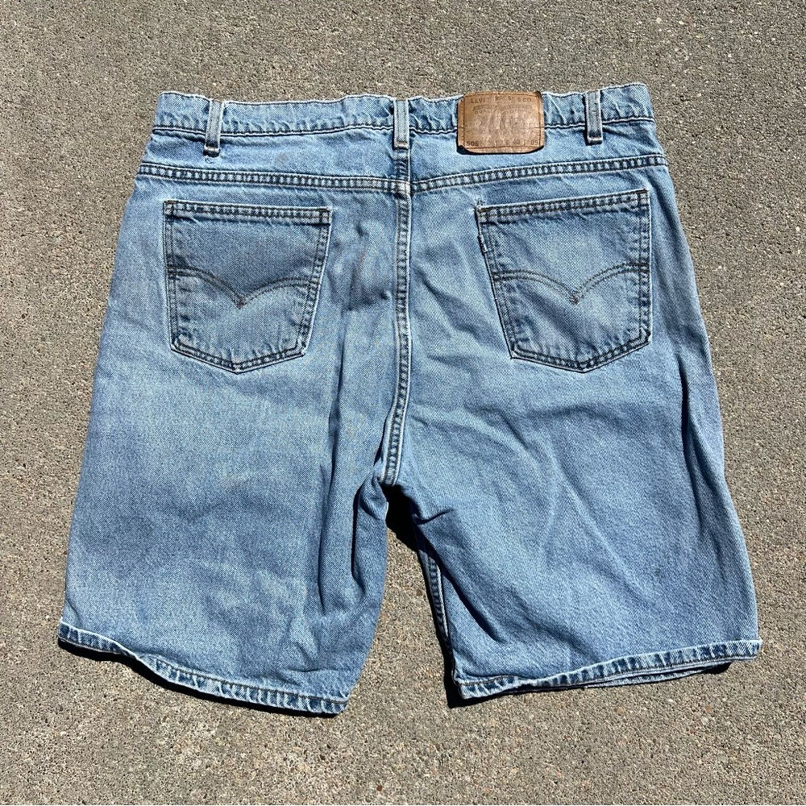 Levi's Vintage Levi’s 505 Regular Fit Jean Shorts SIze 40 Size US 40 / EU 56 - 1 Thumbnail