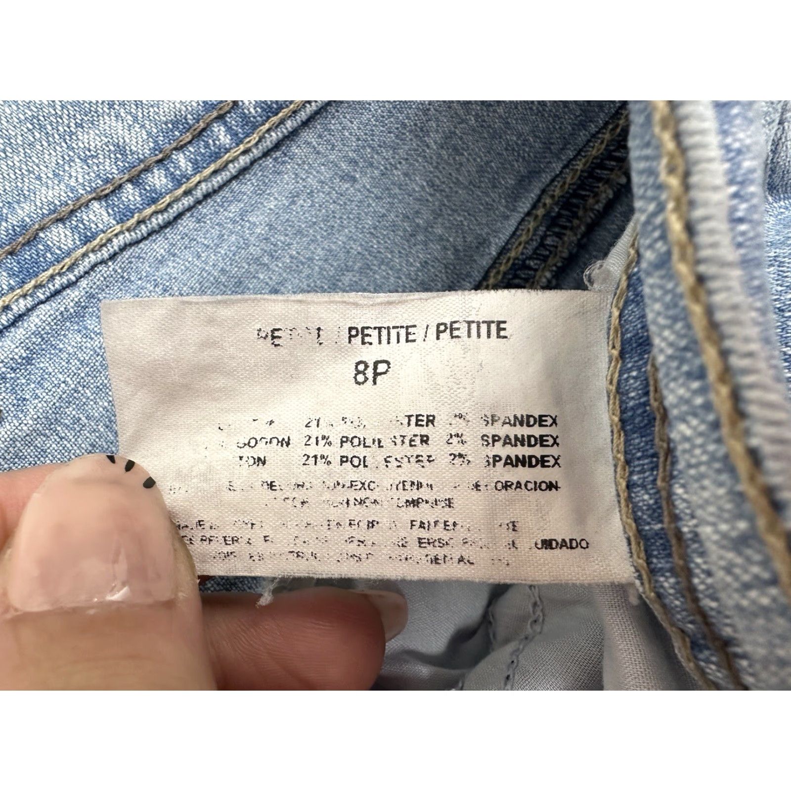 Gloria Vanderbilt Gloria Vanderbilt Womens Capis Size 8 Petite Denim Size ONE SIZE - 7 Thumbnail