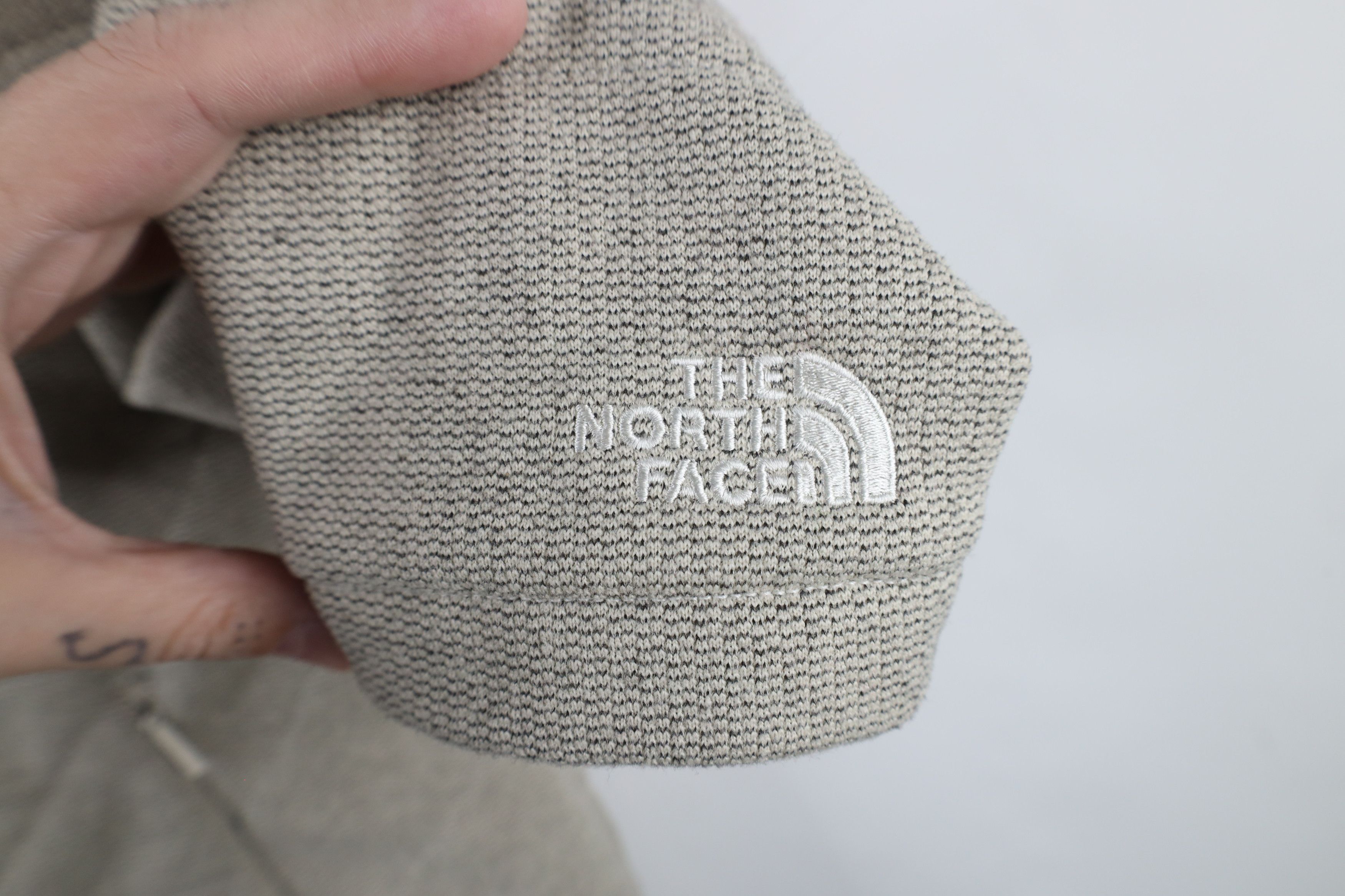 The North Face × Vintage The North Face Spell Out Knit Stitch Fleece Jacket Beige Size L / US 10 / IT 46 - 4 Thumbnail