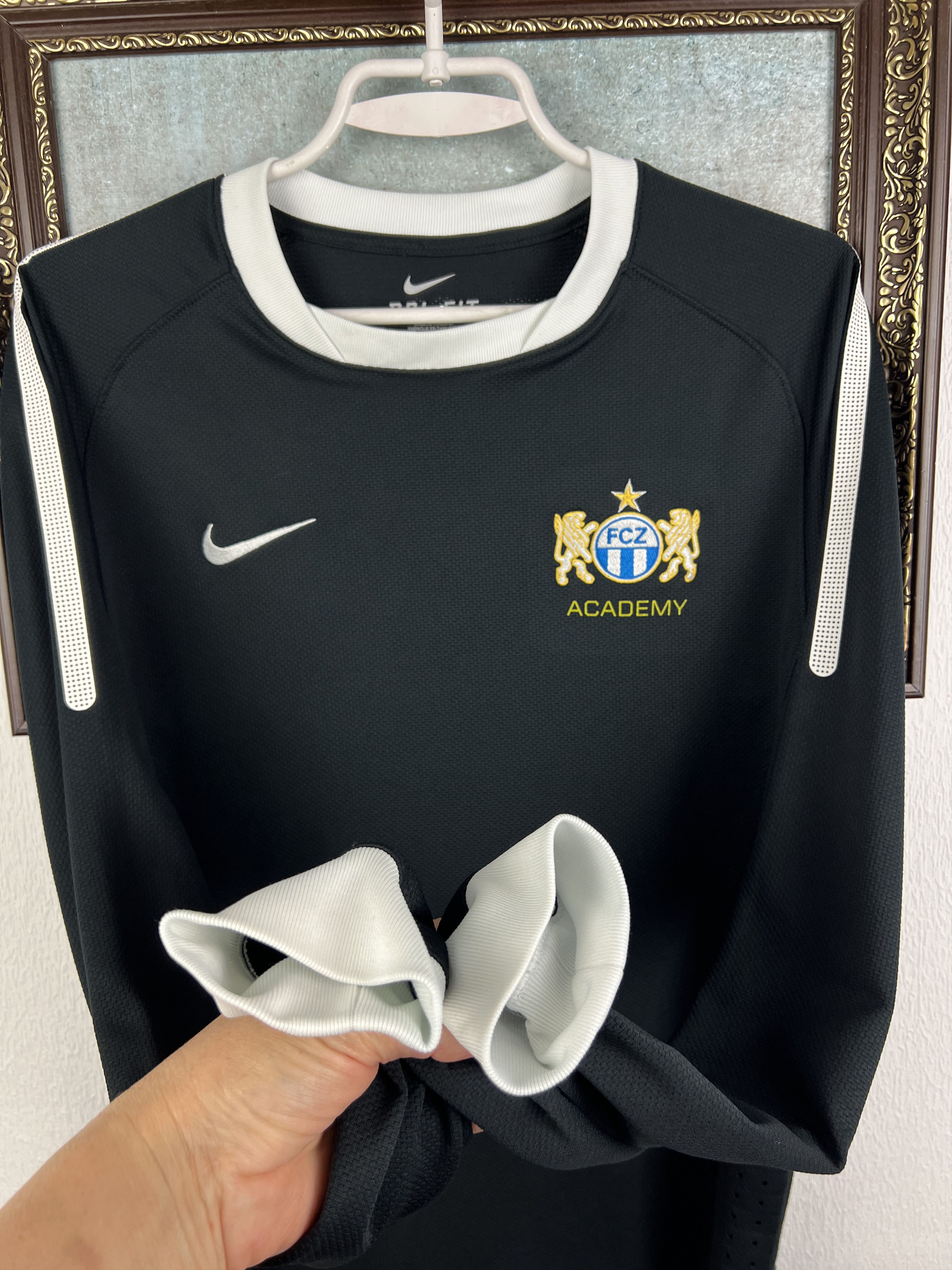 Nike Zurich Away football shirt Long Sleeve U13 Match Worn Jersey Size US S / EU 44-46 / 1 - 6 Thumbnail