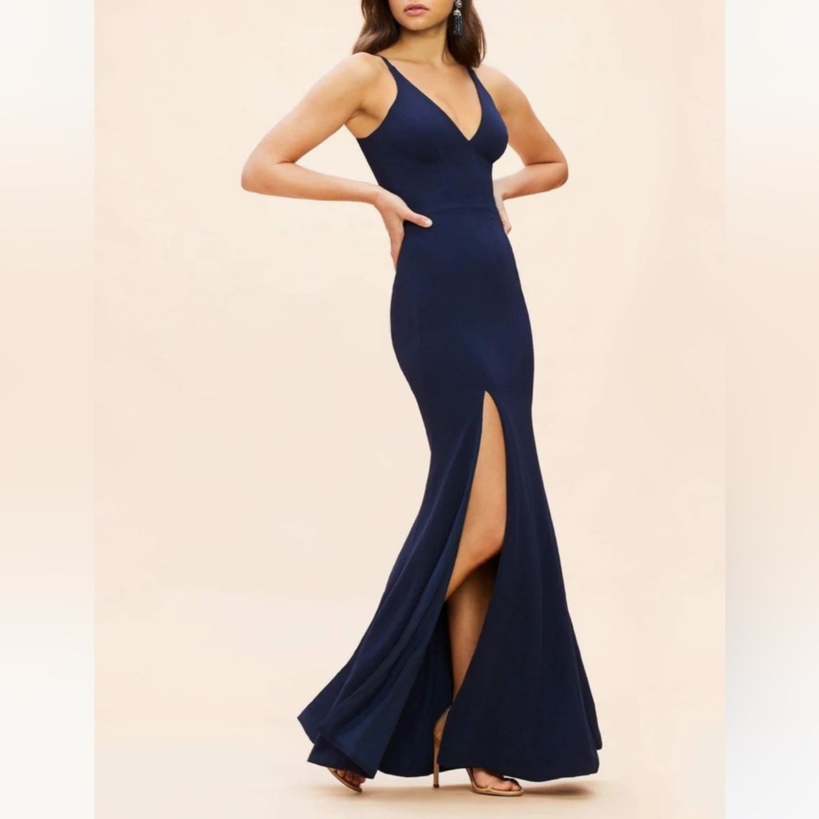 Dress the Population Dress The Population Iris V-Neck Slit Crepe Blue Gown XS Size XS / US 0-2 / IT 36-38 - 2 Thumbnail