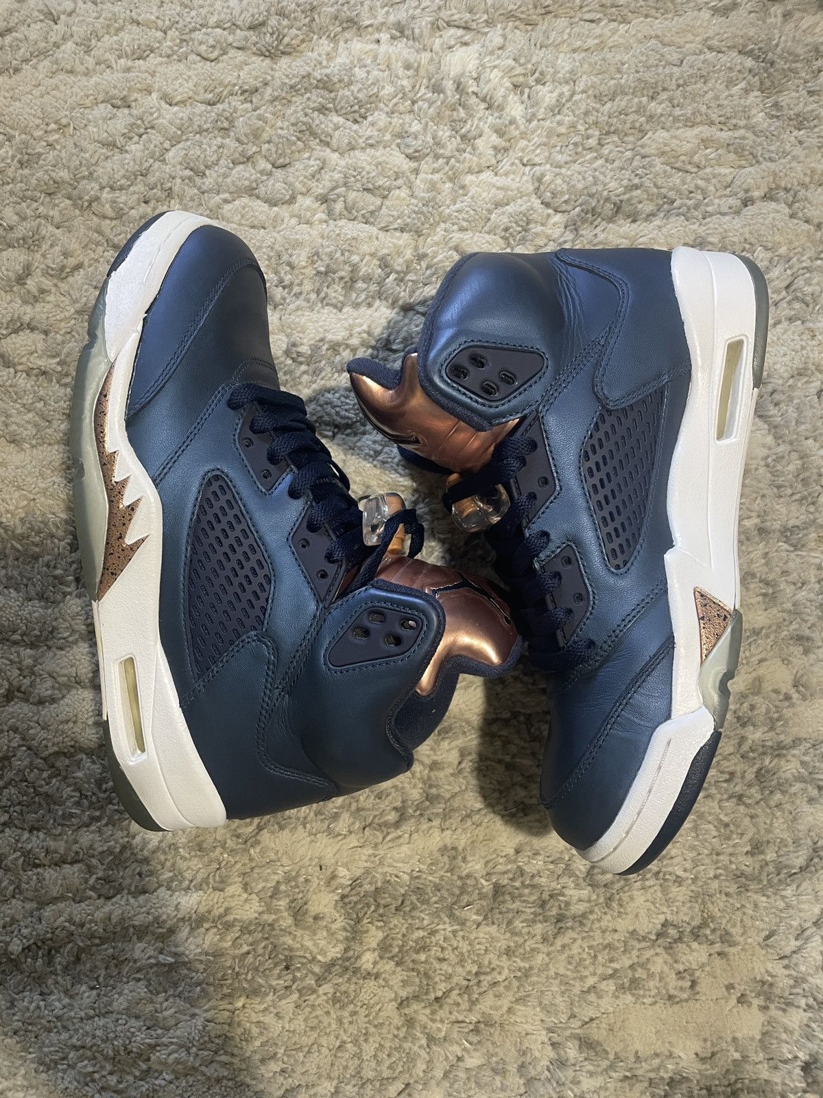 Jordan Brand Jordan 5 Retro Bronze Size US 8 / EU 41 - 2 Thumbnail