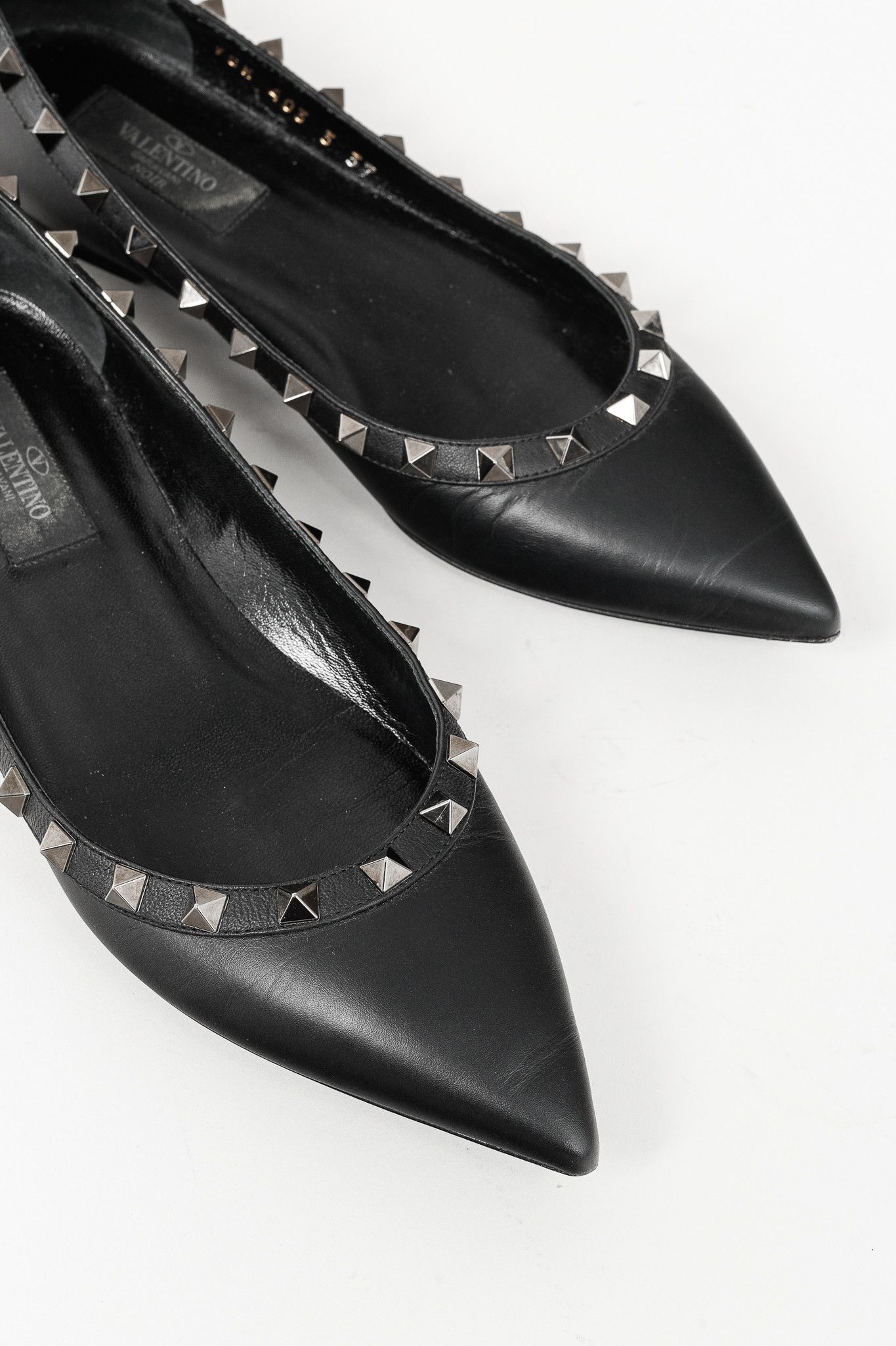 Valentino Valentino Garavani Nero Rockstud Noir Leather Flats Size US 6.5 / IT 36.5 - 6 Thumbnail