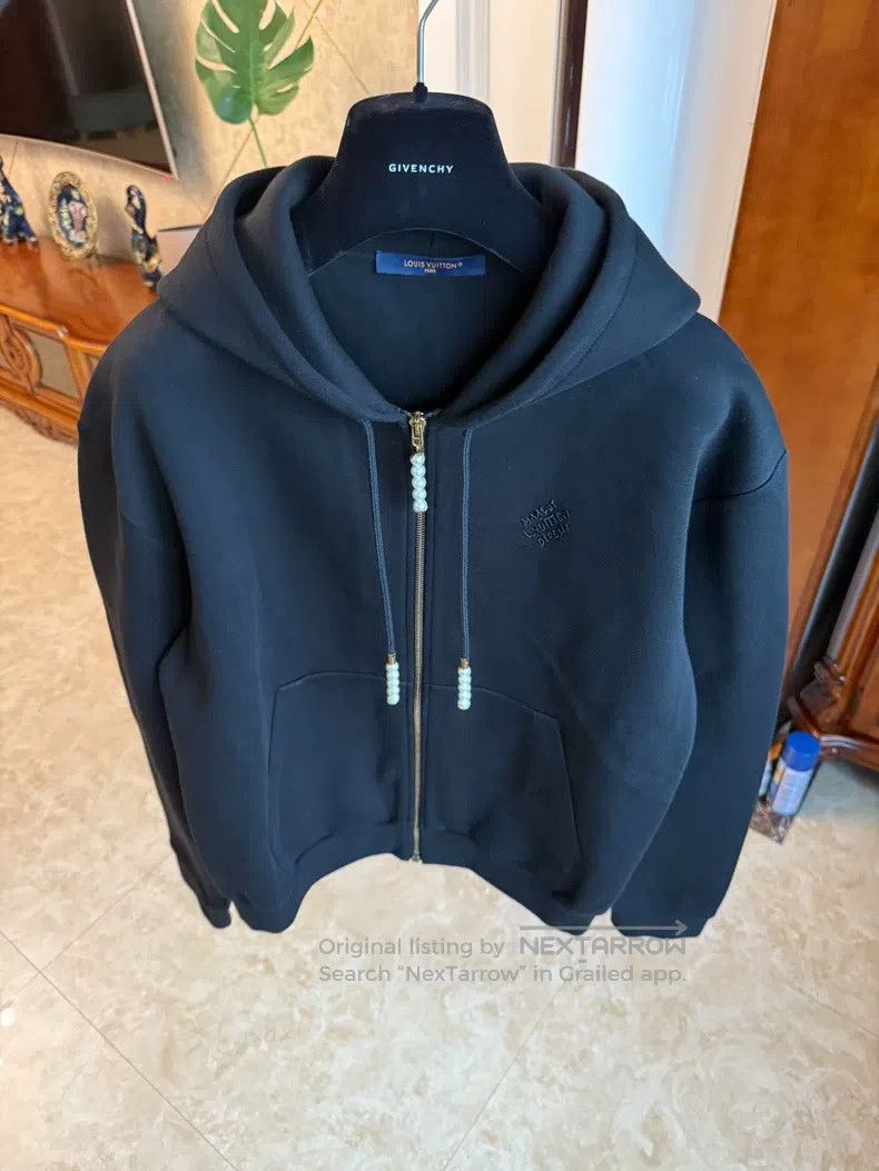 Louis Vuitton Louis Vuitton Embroidered logo jacket Size US M / EU 48-50 / 2 - 3 Thumbnail
