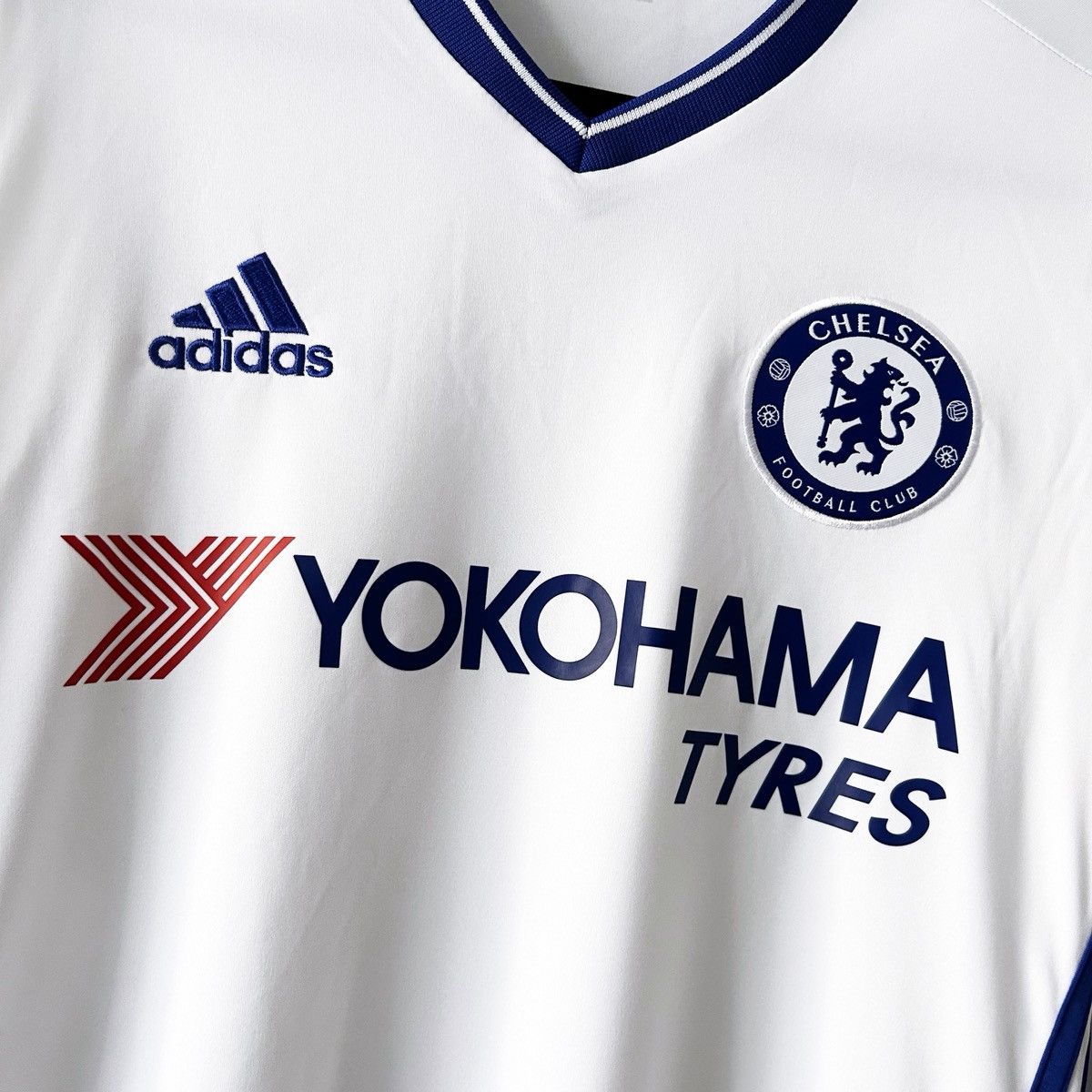 Adidas Chelsea jersey 2016 2017 adidas Size US S / EU 44-46 / 1 - 4 Thumbnail
