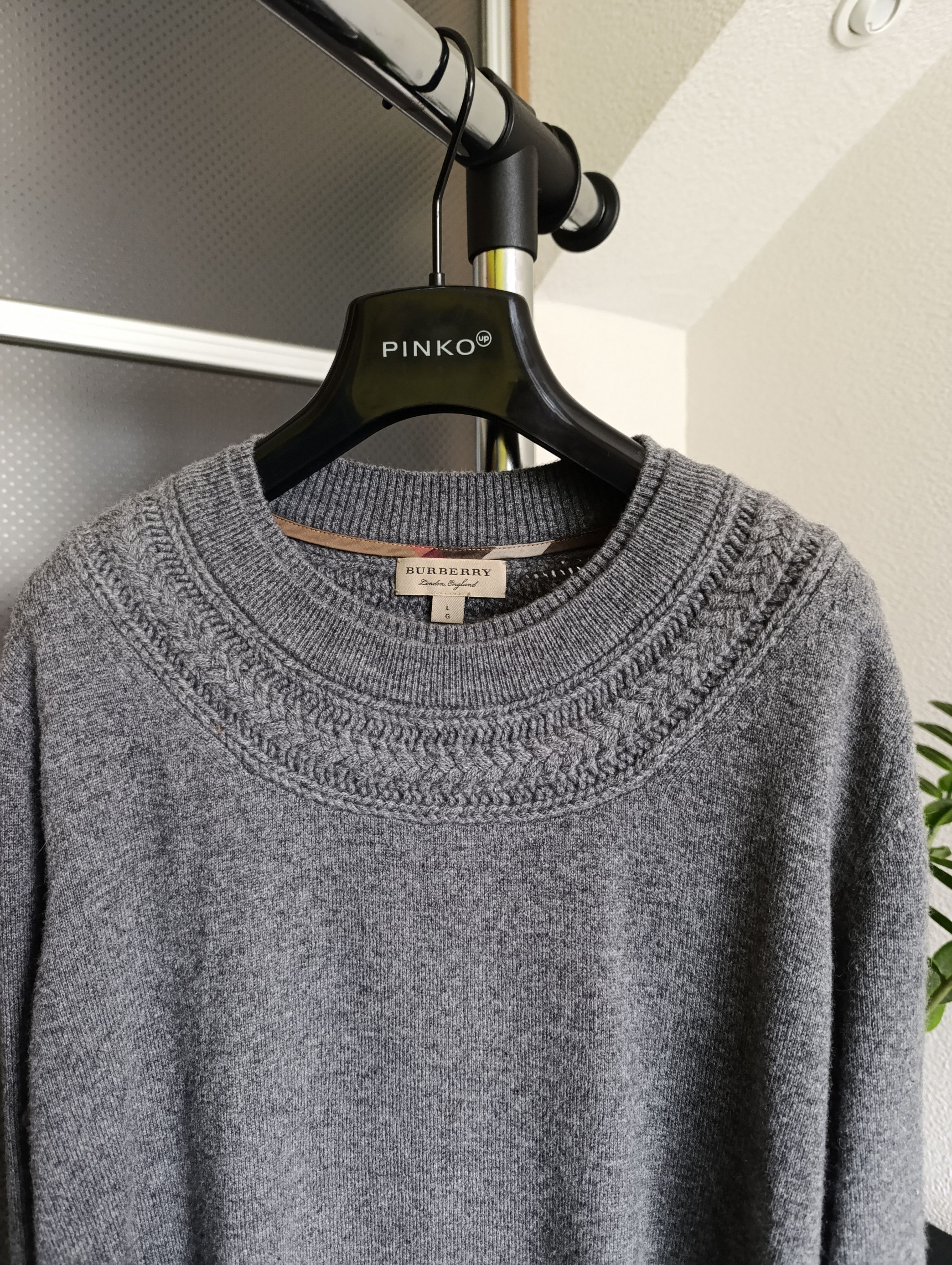Burberry BURBERRY WOMENS CABLE KNIT YORK CASHMERE SWEATER Size L / US 10 / IT 46 - 2 Thumbnail