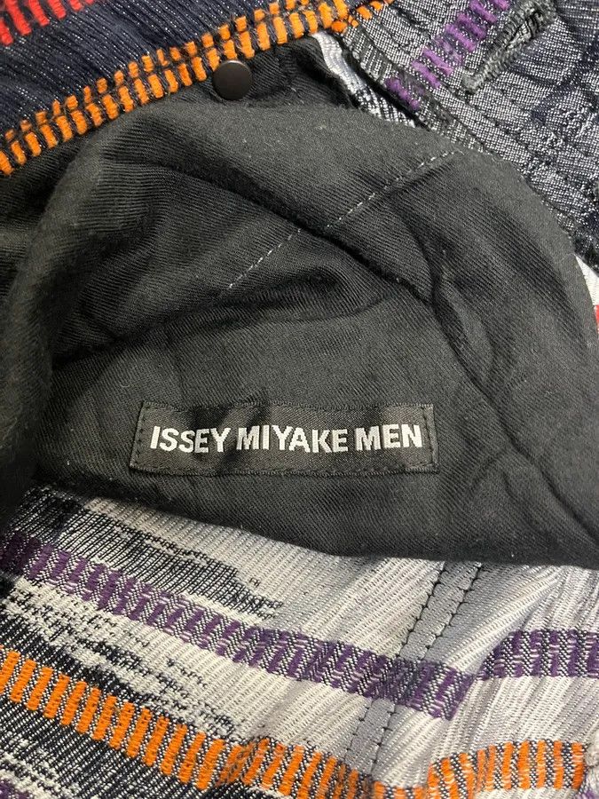 Issey Miyake 2000s Issey Miyake Navy & Grey Color Stripes Relief Pants Size US 30 / EU 46 - 8 Thumbnail