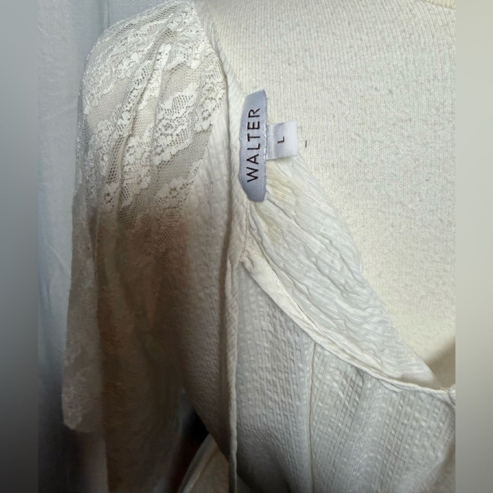 & Other Stories Chic White Lace Flutter Sleeve Blouse Size L / US 10 / IT 46 - 6 Thumbnail