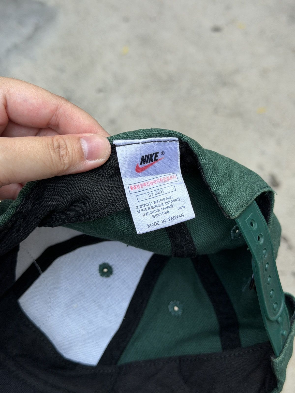 Nike Vintage Nike N-Logo Reflective 90's Cap Size ONE SIZE - 9 Thumbnail