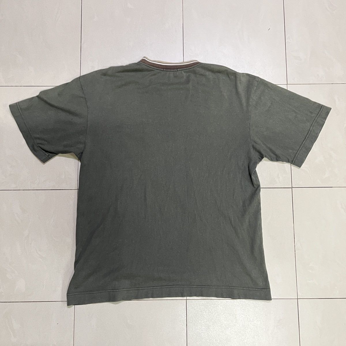 Burberry × Vintage Vintage Burberry Pocket Logo T Shirt Size US M / EU 48-50 / 2 - 8 Thumbnail