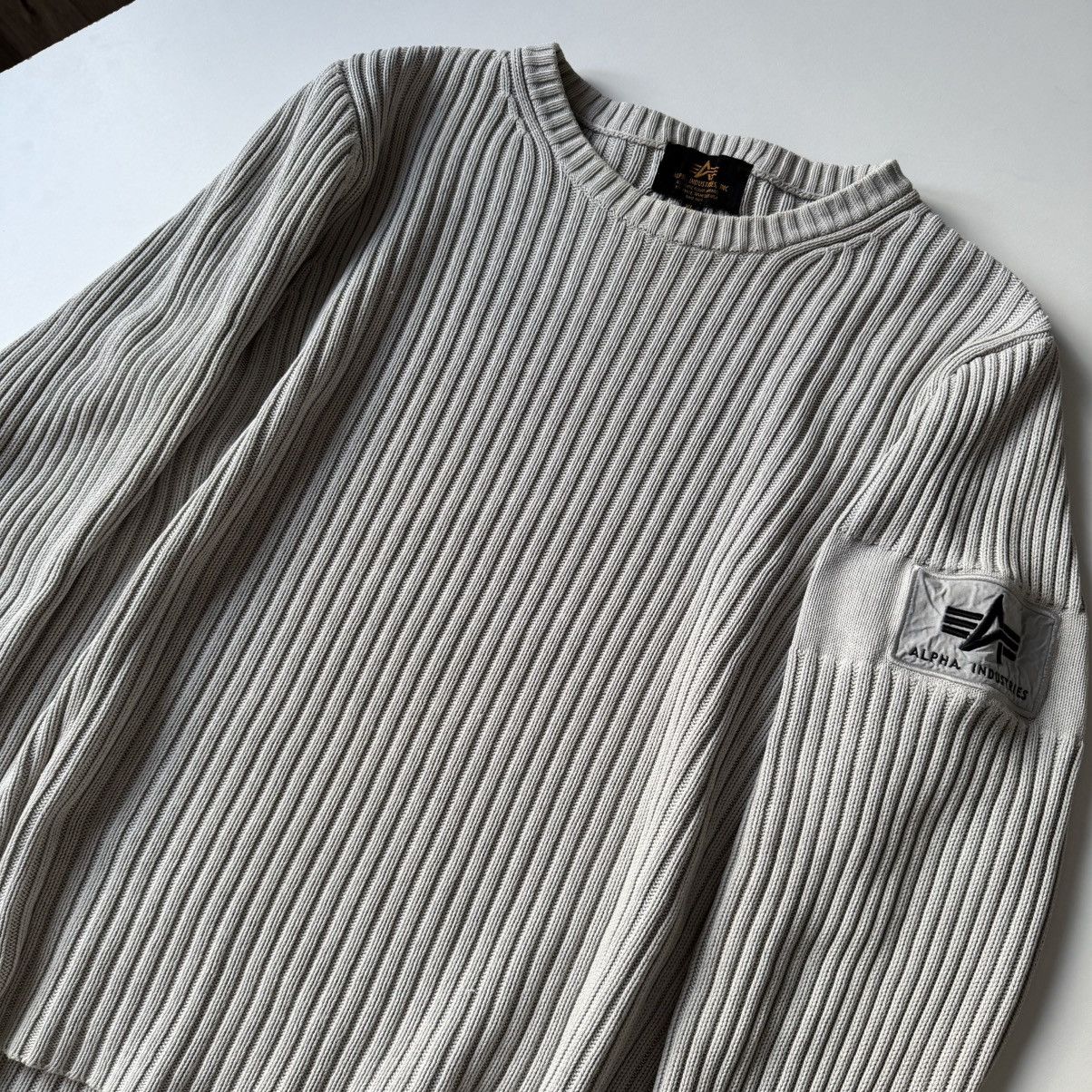 Alpha Industries × Japanese Brand × Vintage Vintage Alpha Industries Ribbed Embroidered Logo 90s Sweater Size US XL / EU 56 / 4 - 5 Thumbnail