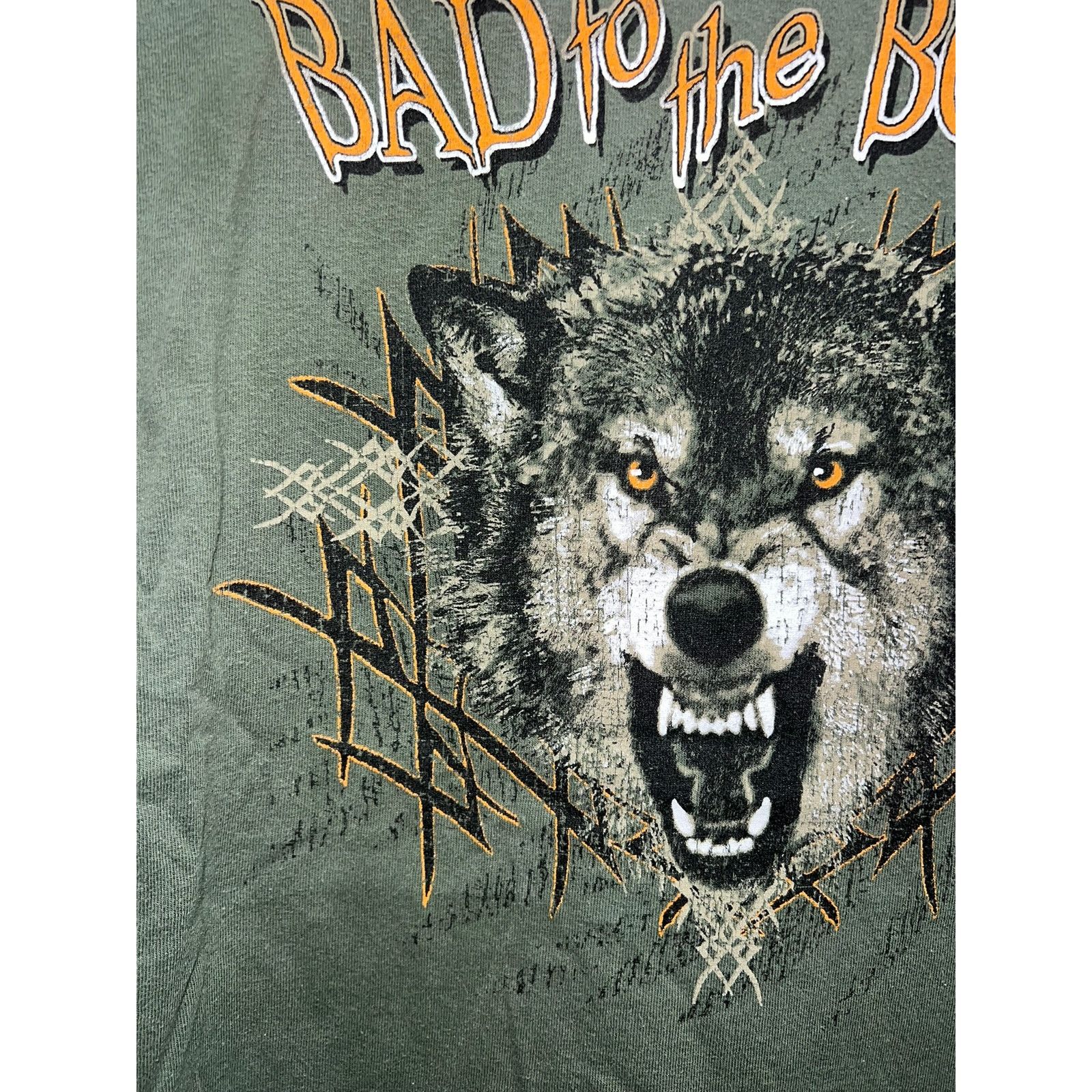 Gildan Vintage Bad To The Bone Shirt Wolf Cripple Creek Tee VTG M Size US M / EU 48-50 / 2 - 3 Thumbnail