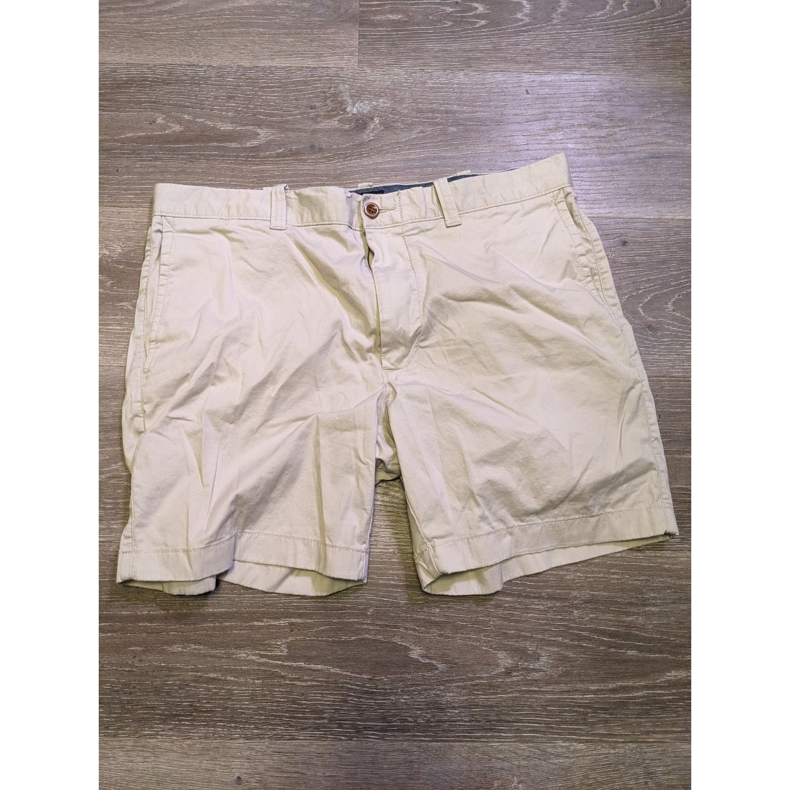 J.Crew J Crew Shorts Size US 36 / EU 52 - 1 Thumbnail