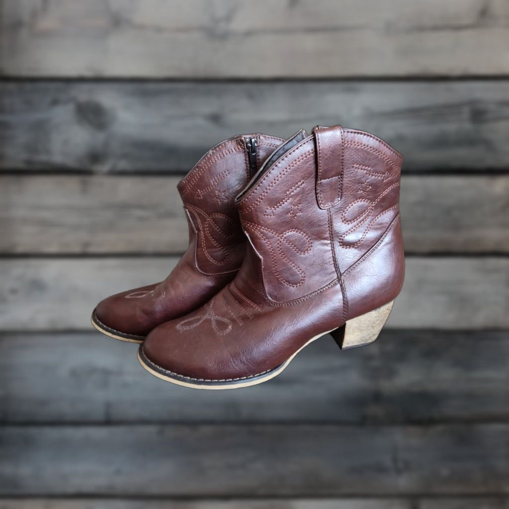Vintage VINTAGE Wild Eddie Moran Chelsea Ankle Boots Women's Jackie Brown 8.5 Zipper Boots Female Size 8.5 Brown Size US 8.5 / IT 38.5 - 1 Thumbnail