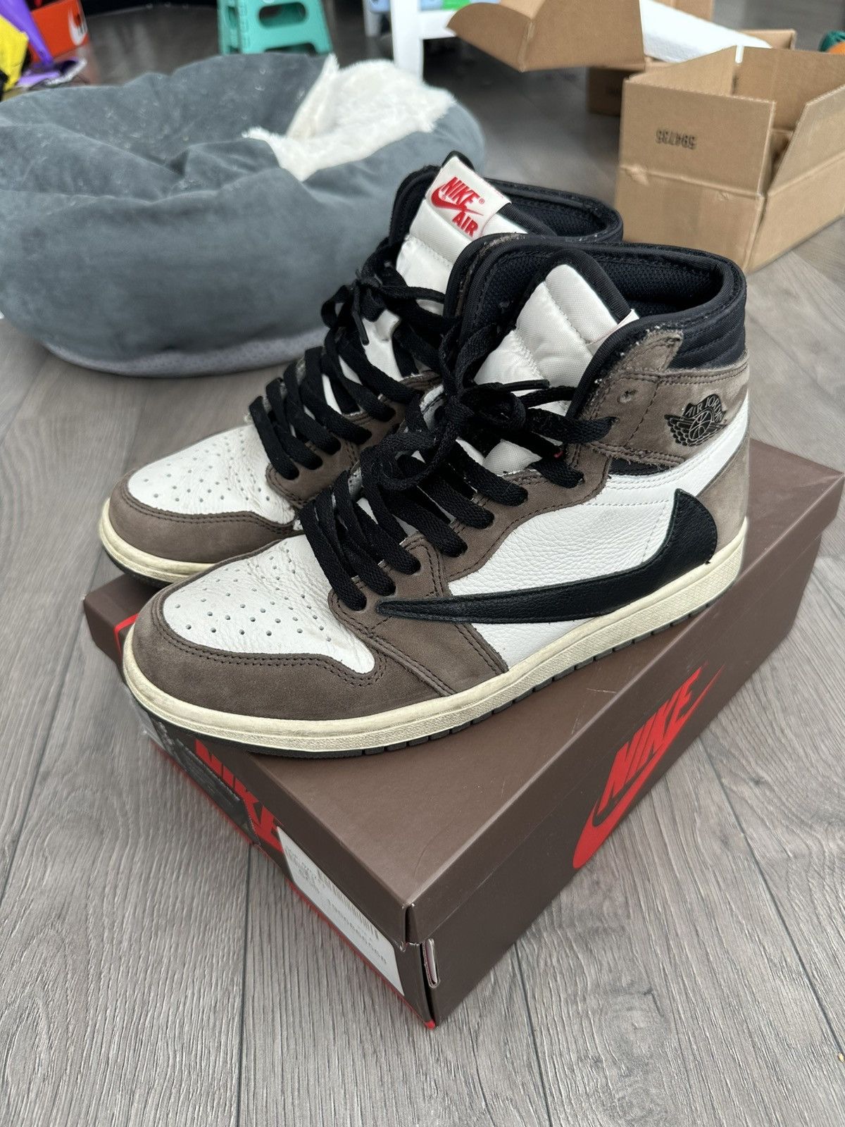Jordan Brand × Nike × Travis Scott Travis Scott Jordan 1 OG size 8 Size US 8 / EU 41 - 4 Thumbnail