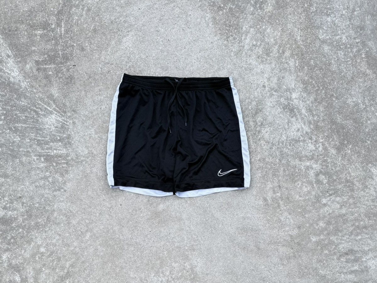 Other Vintage Nike y2k streetwear track shorts Size US 32 / EU 48 - 1 Thumbnail